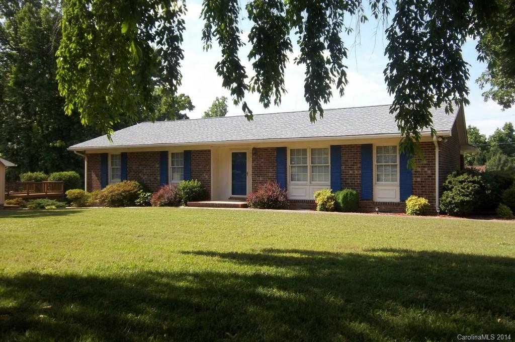 Exceptionally nice brick ranch home on a spacious corner lot in the Eastbrook neighborhood.  Lots of updating with 8 year old roof.  Trane heat pump, vinyl clad therompane windows, and nice carpeting and laminate flooring.