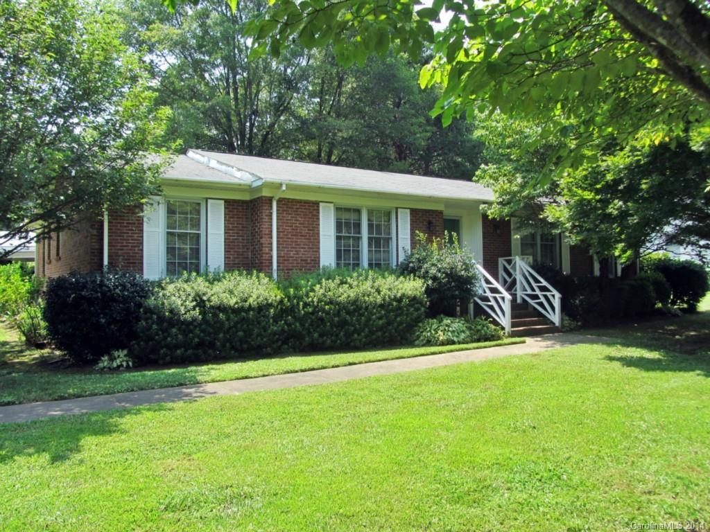 All brick home in a great location! Interior features of this home include 3 bedrooms & 2 full baths, formal living & dining room as well as breakfast area in kitchen.  Large den with fireplace & built-ins! Great corner lot, detached carport & storage building! Close to schools & restaurants, easy access to I-77.