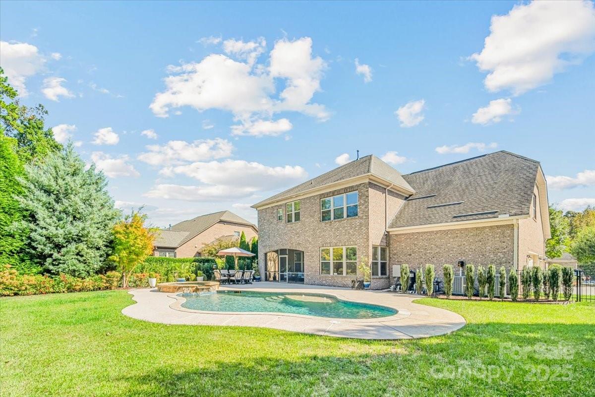 Barber Rock - Residential