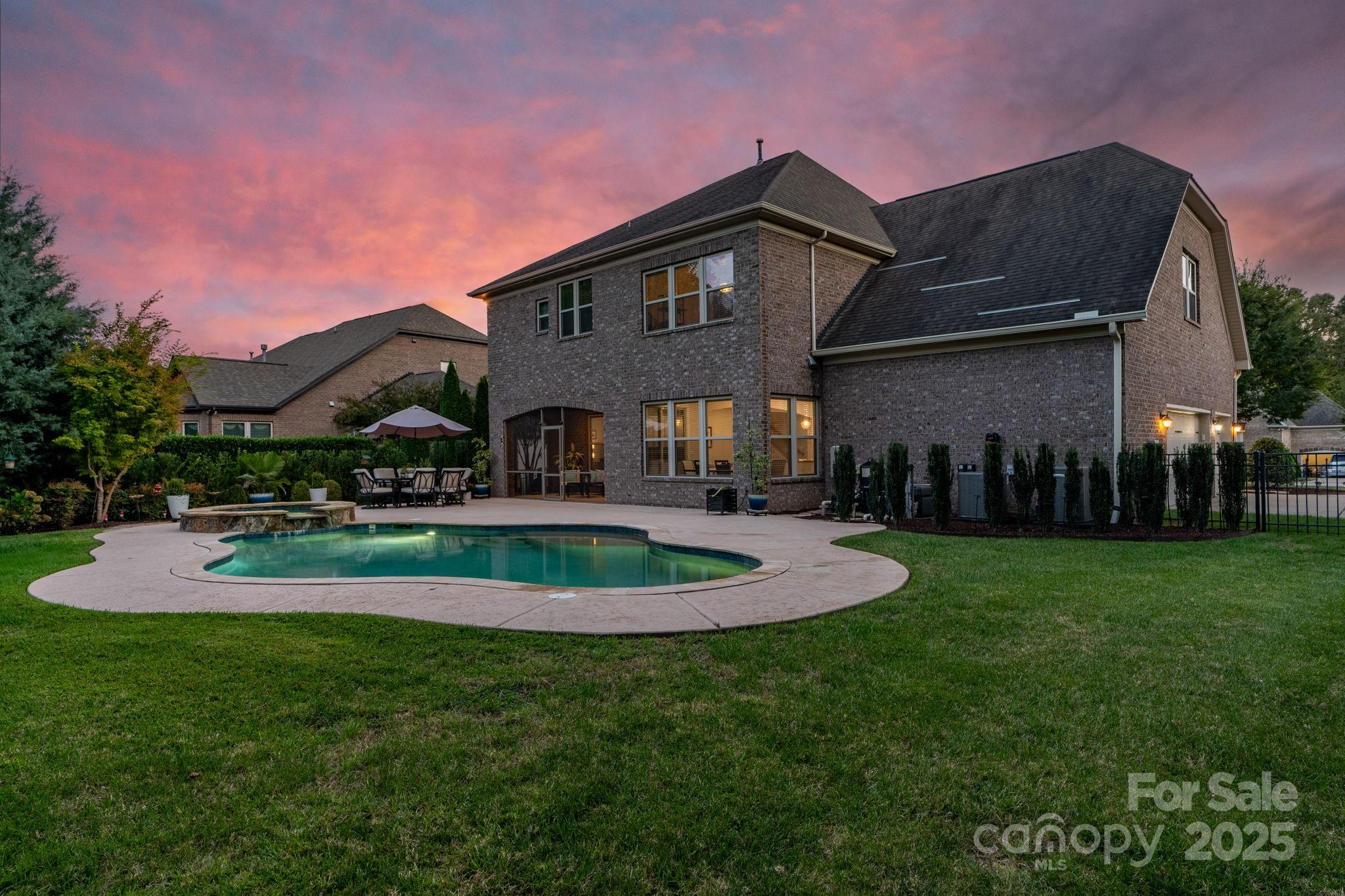 Barber Rock - Residential
