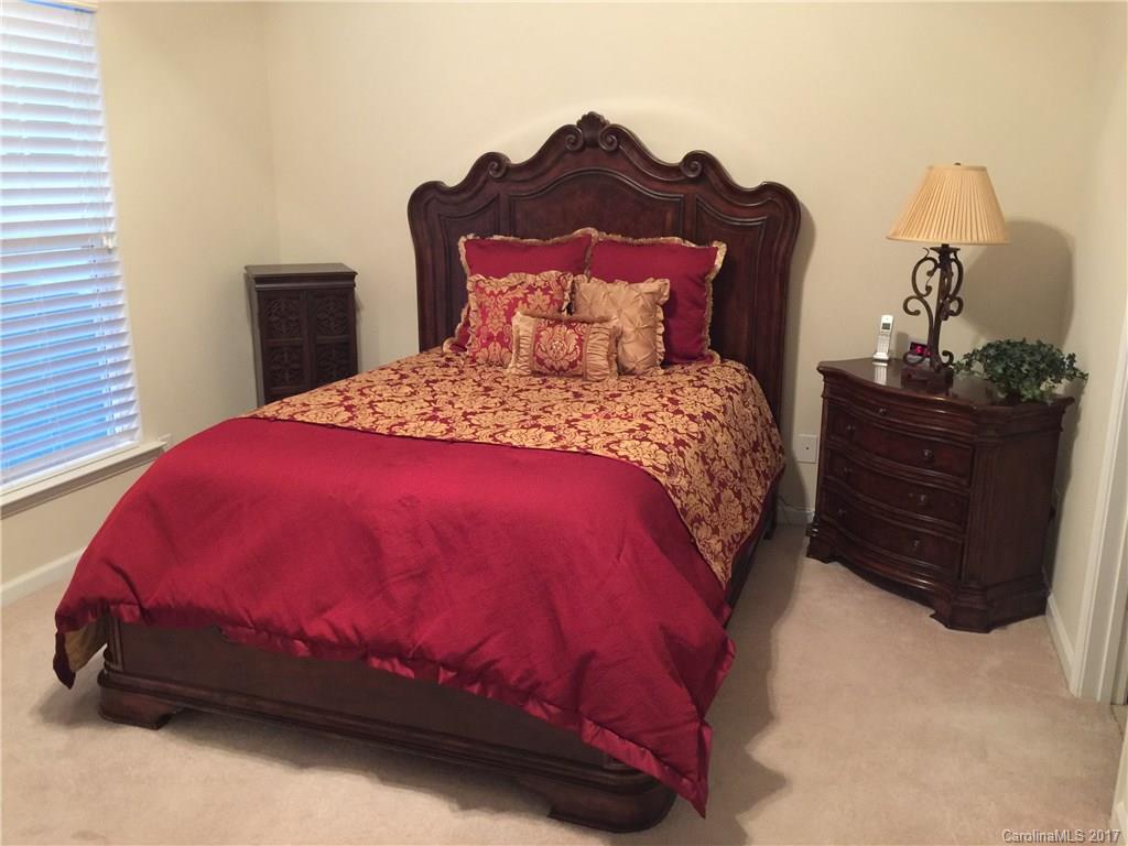 Ridge Pointe - Residential