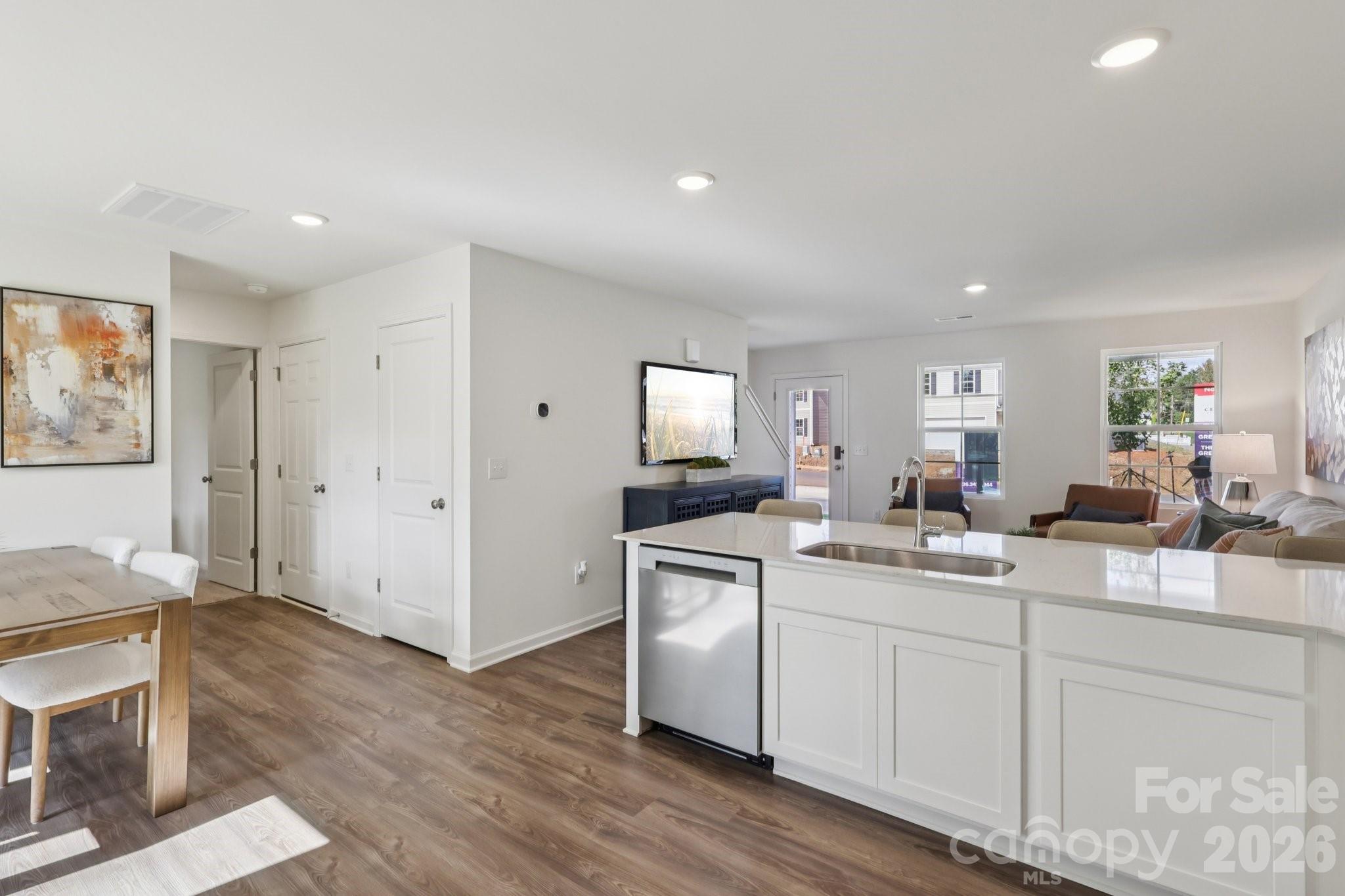 Olivia Estates - Residential
