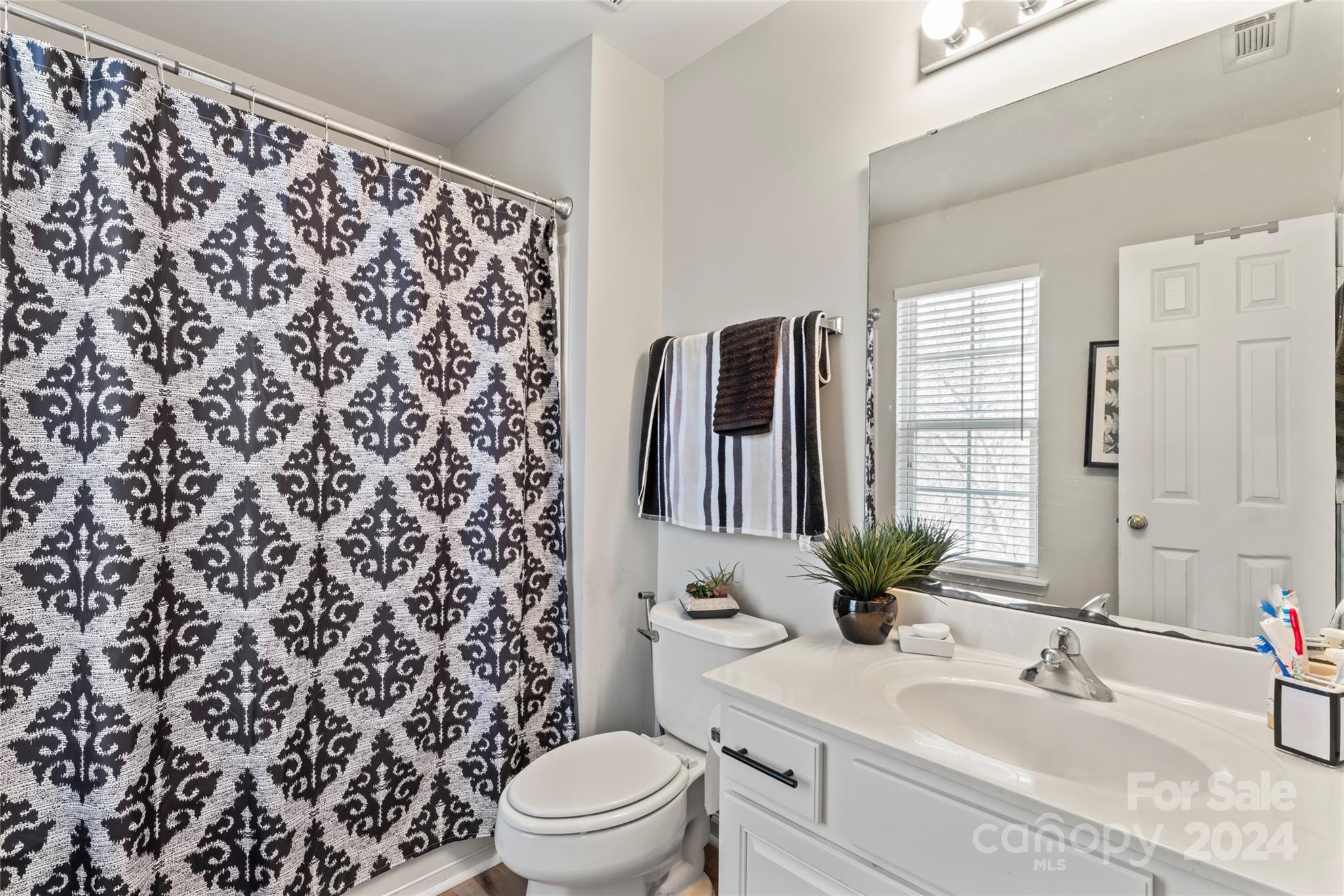 Cascades at River Crossing - Residential