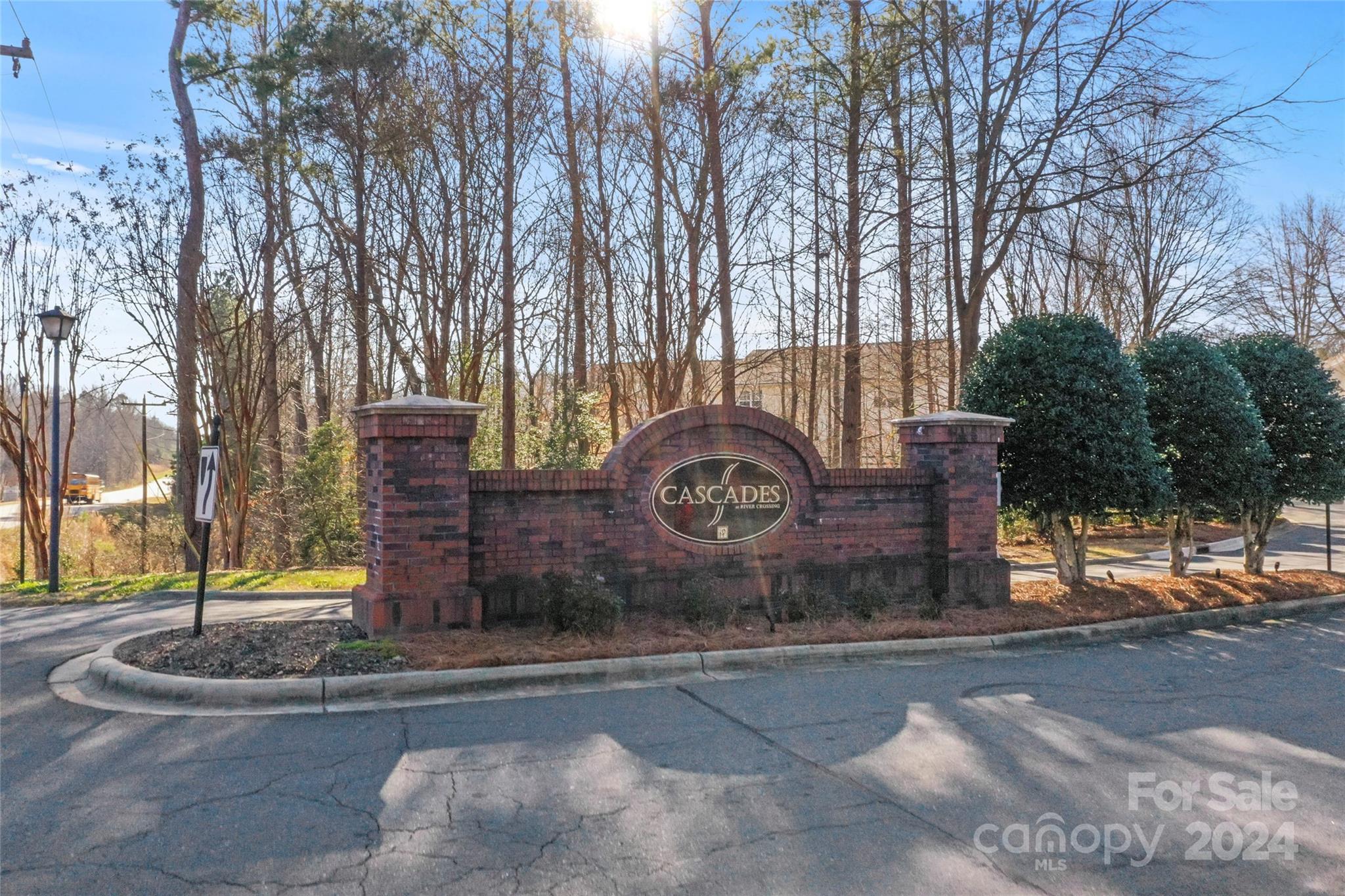 Cascades at River Crossing - Residential
