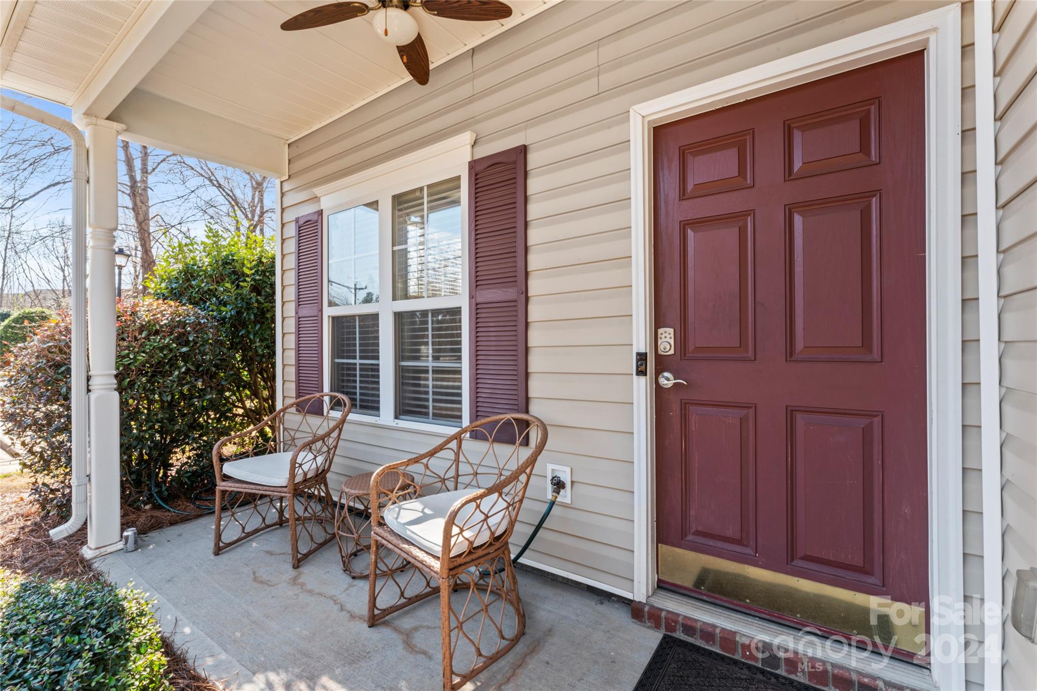 Cascades at River Crossing - Residential