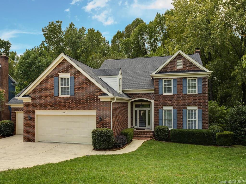 Wow what a house, move in ready, mint condition!  Need a mother-in-law suite, awesome playroom or media room you found your house? 3 Story, All Brick, 3 car garage w/ work shop. Full finished basement w/ Full Kitchen, Bedroom, Laundry, Full Bath, Family Room. Real hardwoods throughout 1st level, Updated kitchen w/ granite counter tops, stainless steel appliances, 9 ceiling fans, awesome great room w/ wood burning fireplace. Gas top cooking, Paver Patio, Large Deck with .44 acre wooded lot.