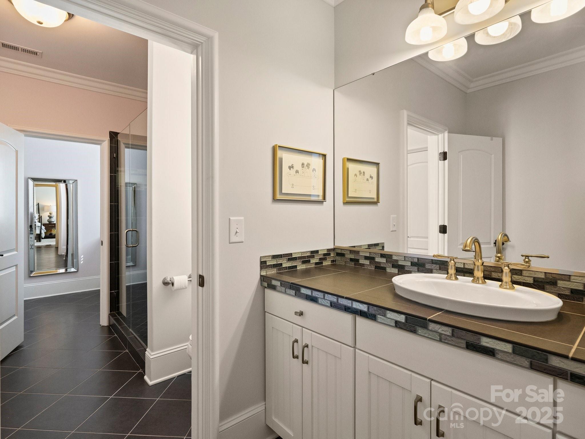 Mammoth Oaks - Residential