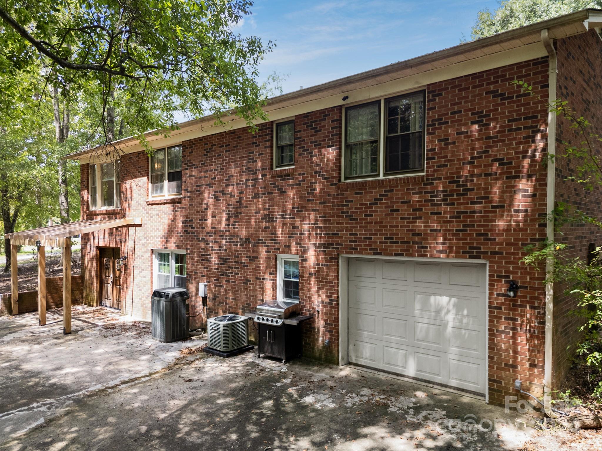 Three ccc - Residential