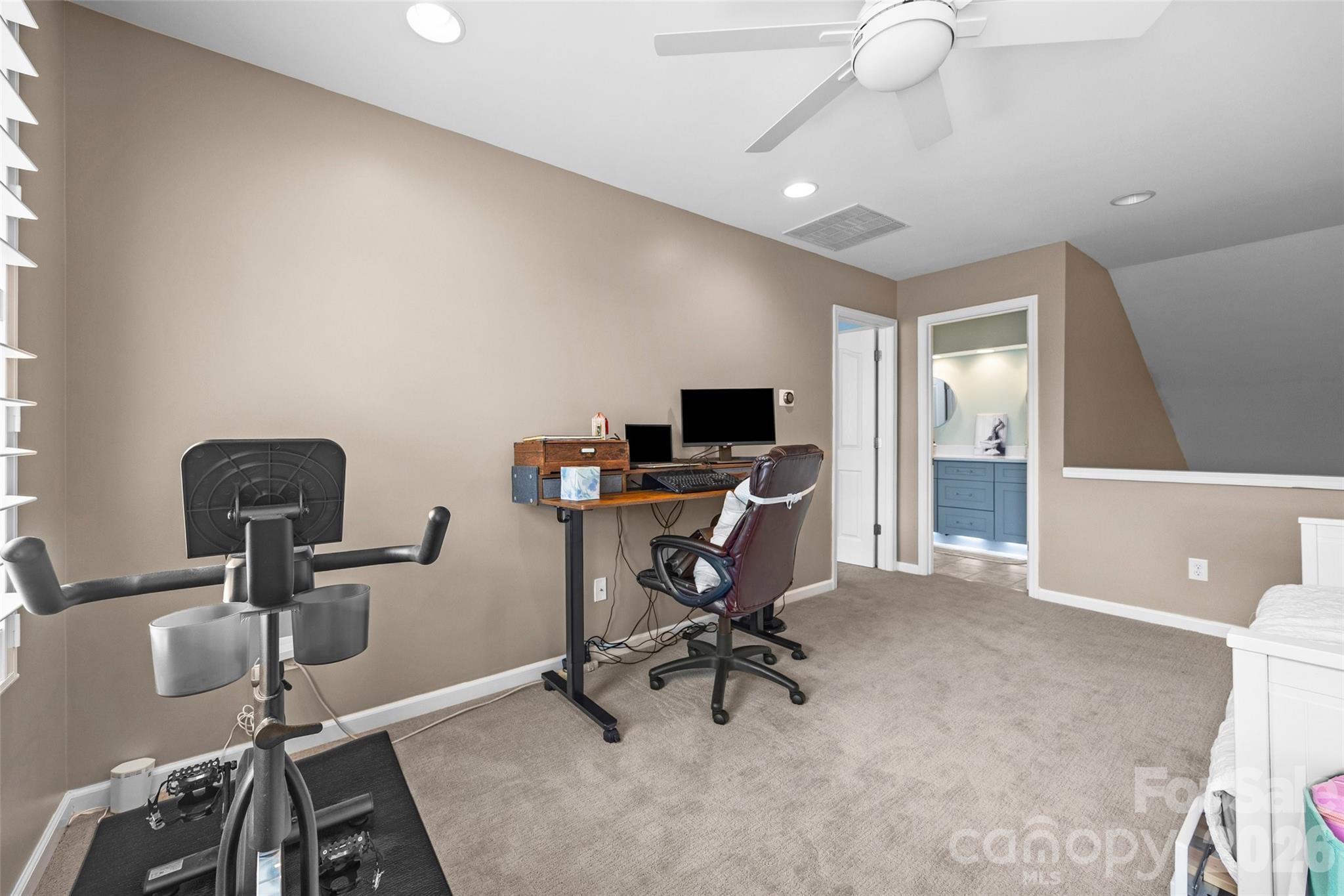 Ivy Ridge At Ballantyne - Residential