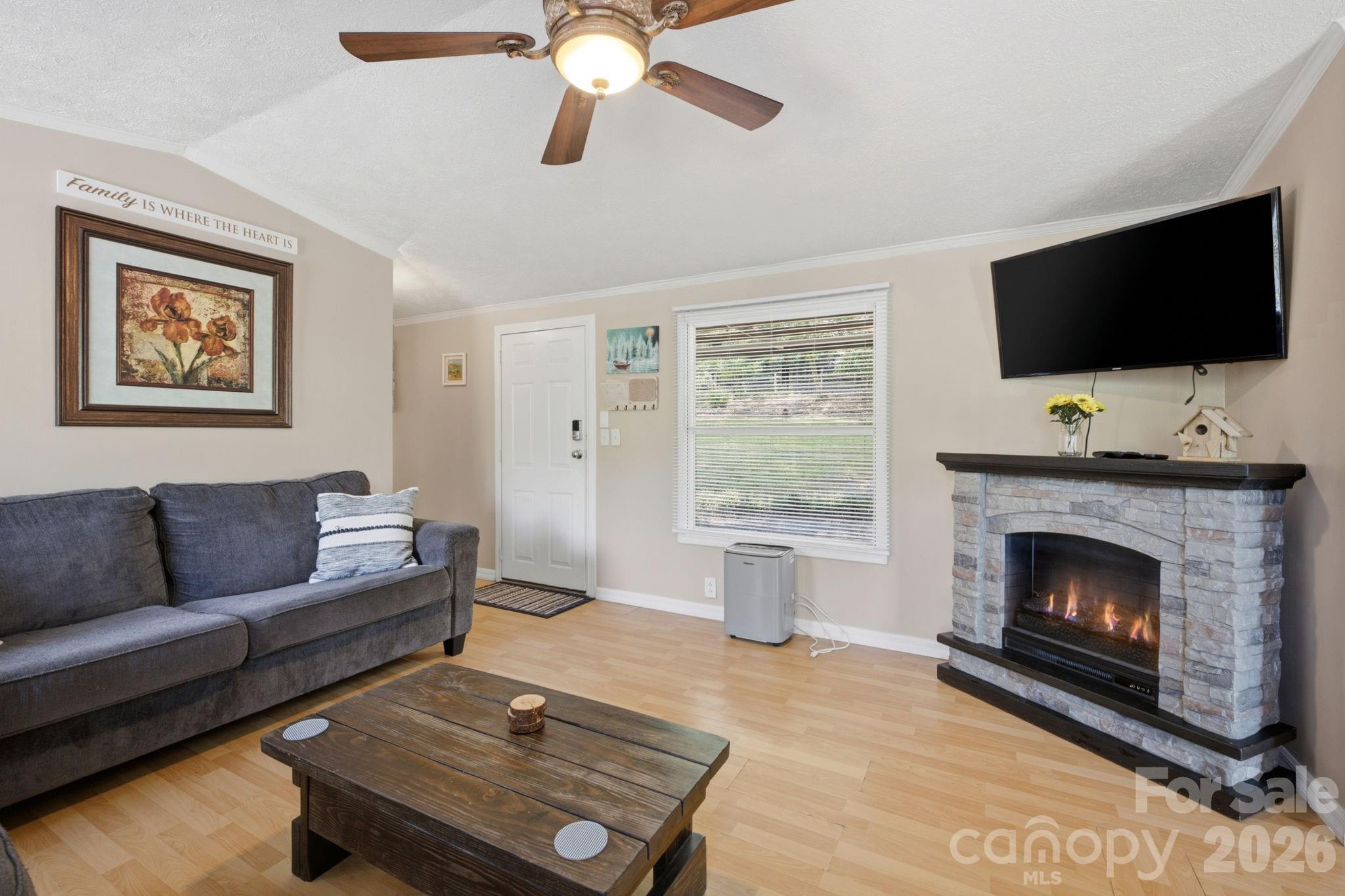 Kaylas Ridge - Residential