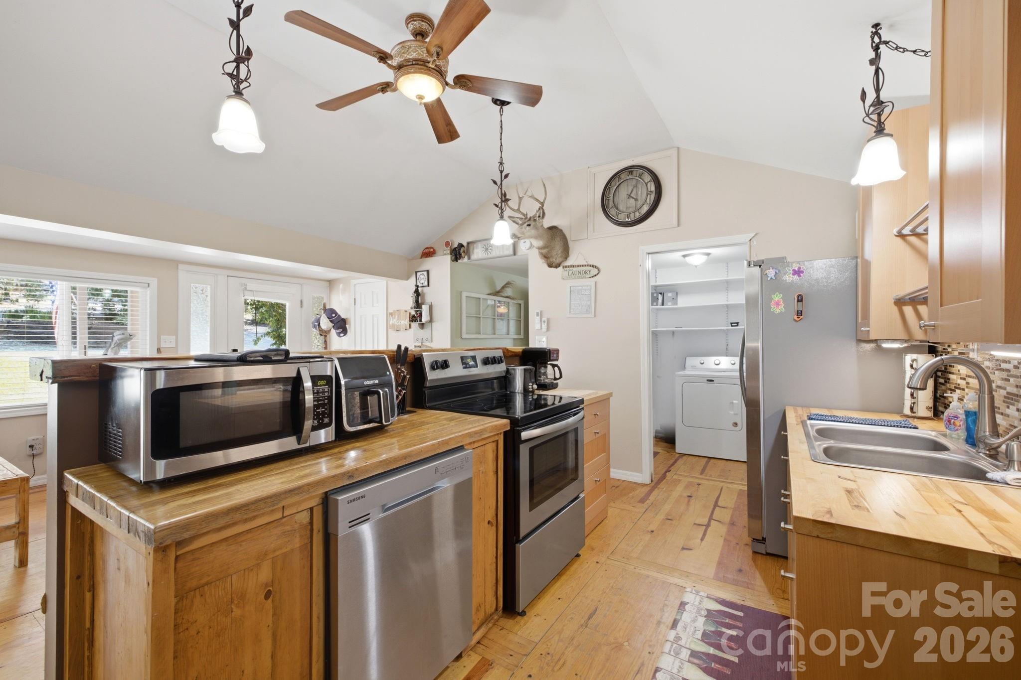 Kaylas Ridge - Residential