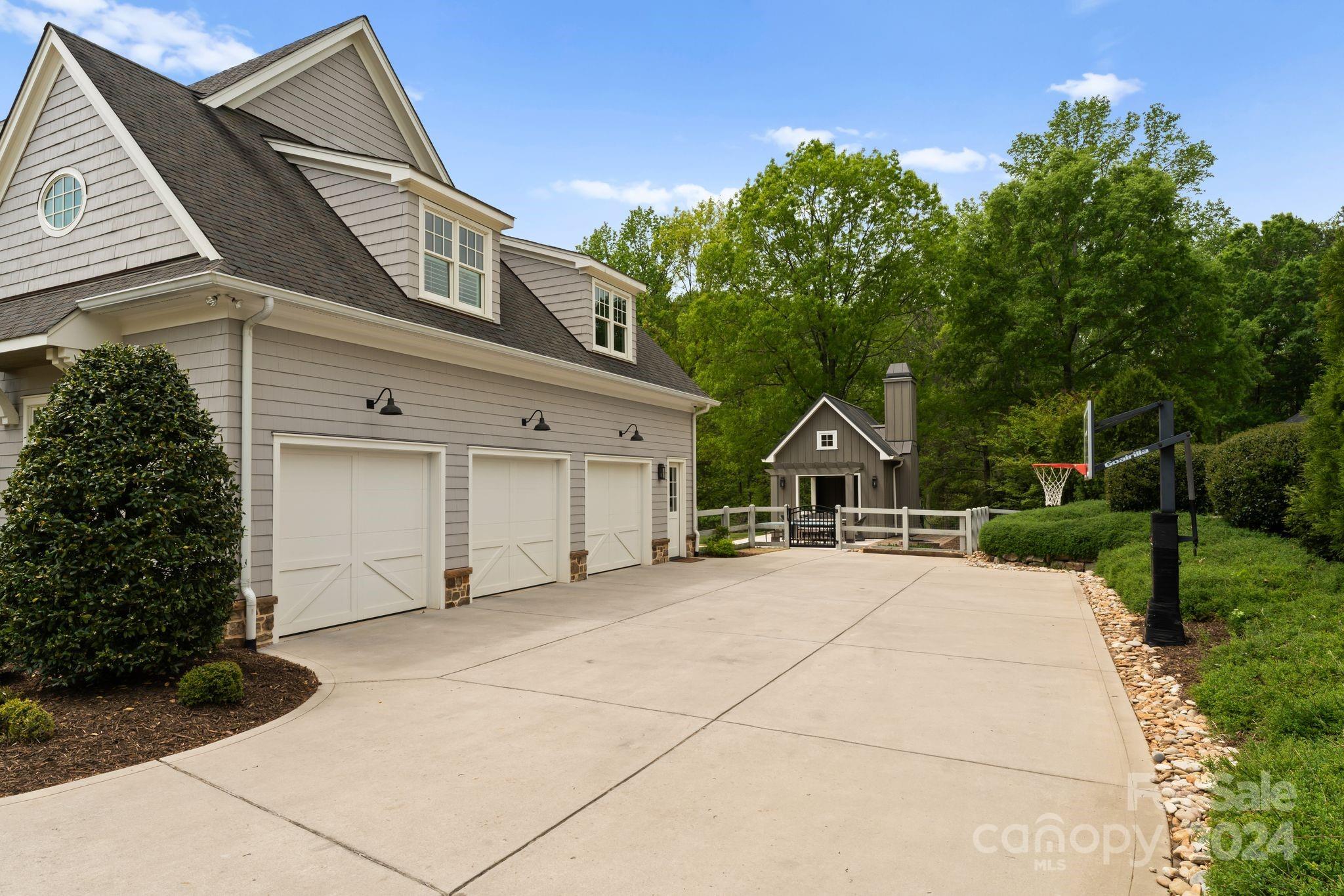 Davidson Equus - Residential