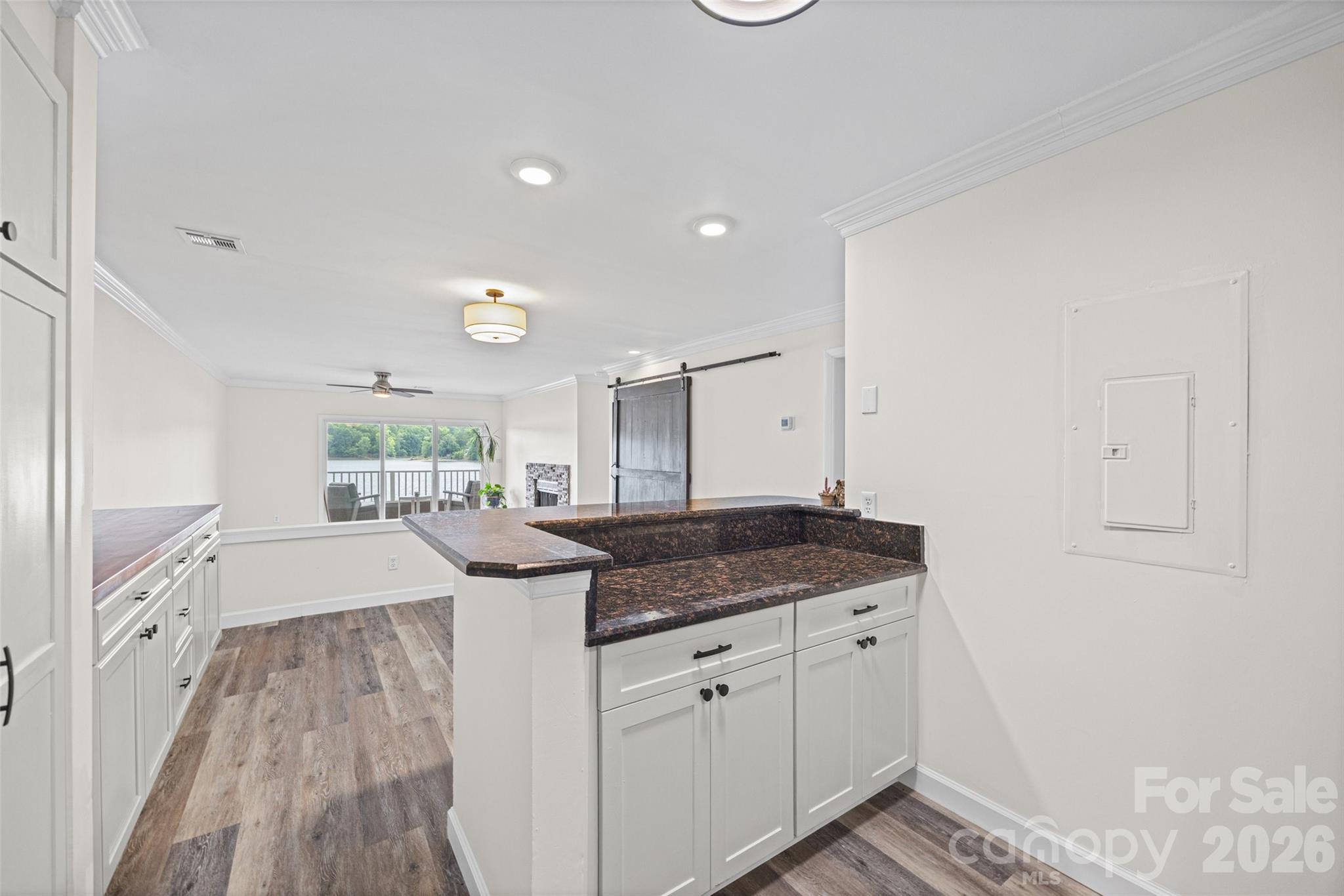 Emerald Point - Residential