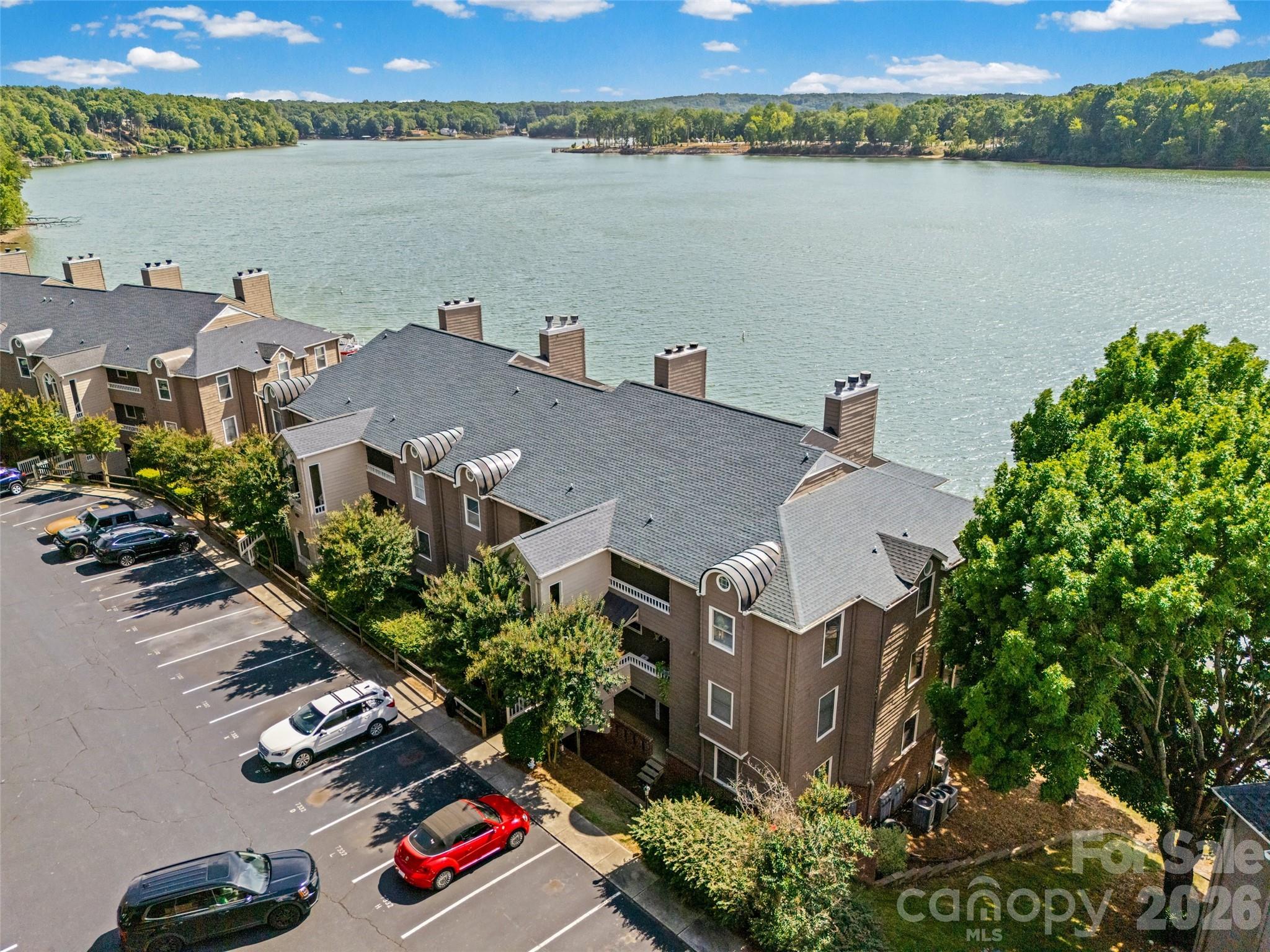 Emerald Point - Residential