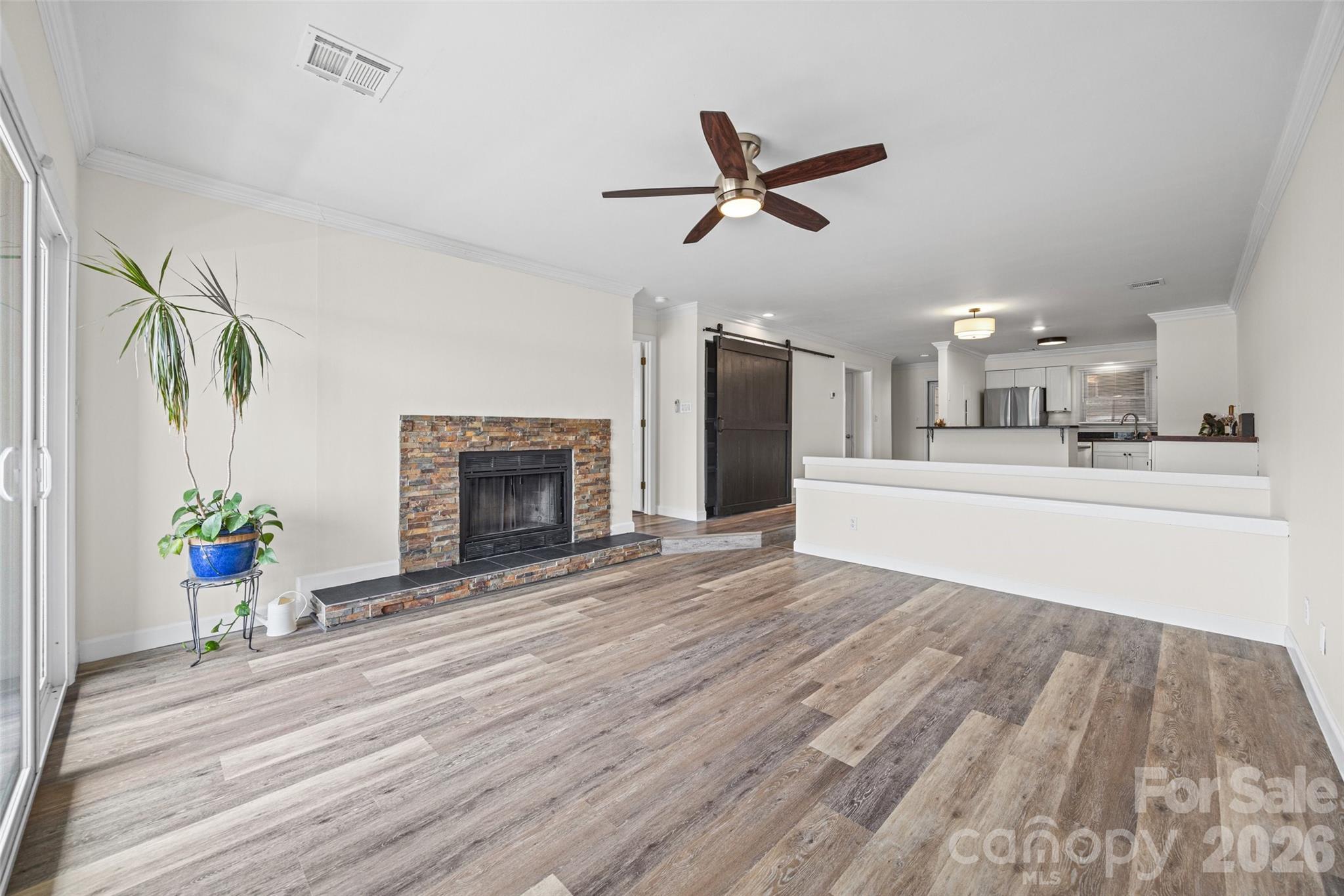 Emerald Point - Residential