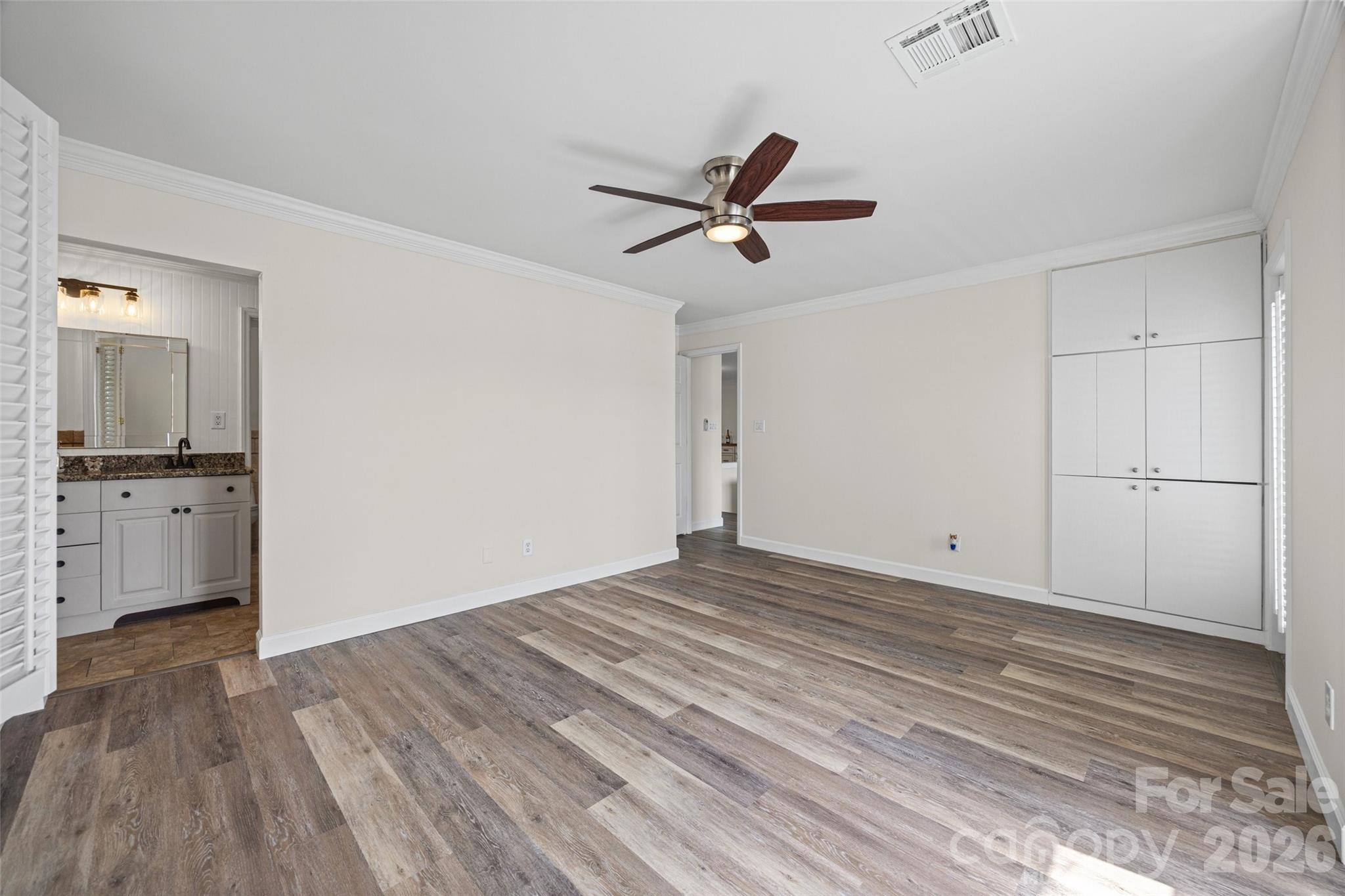 Emerald Point - Residential