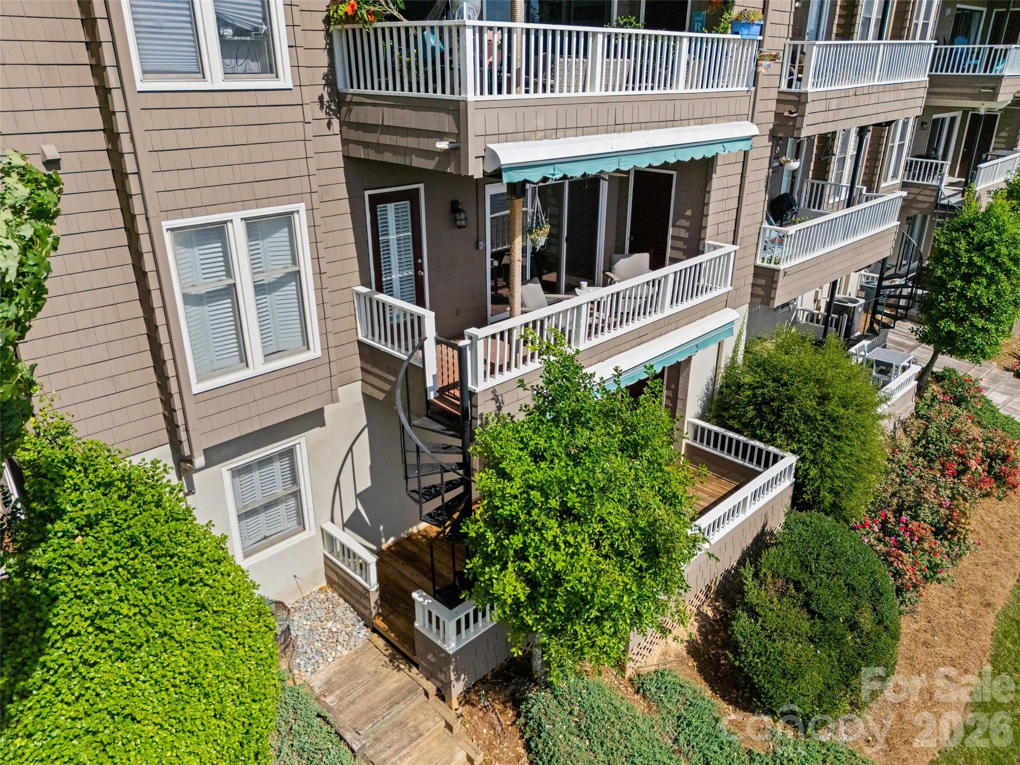 Emerald Point - Residential