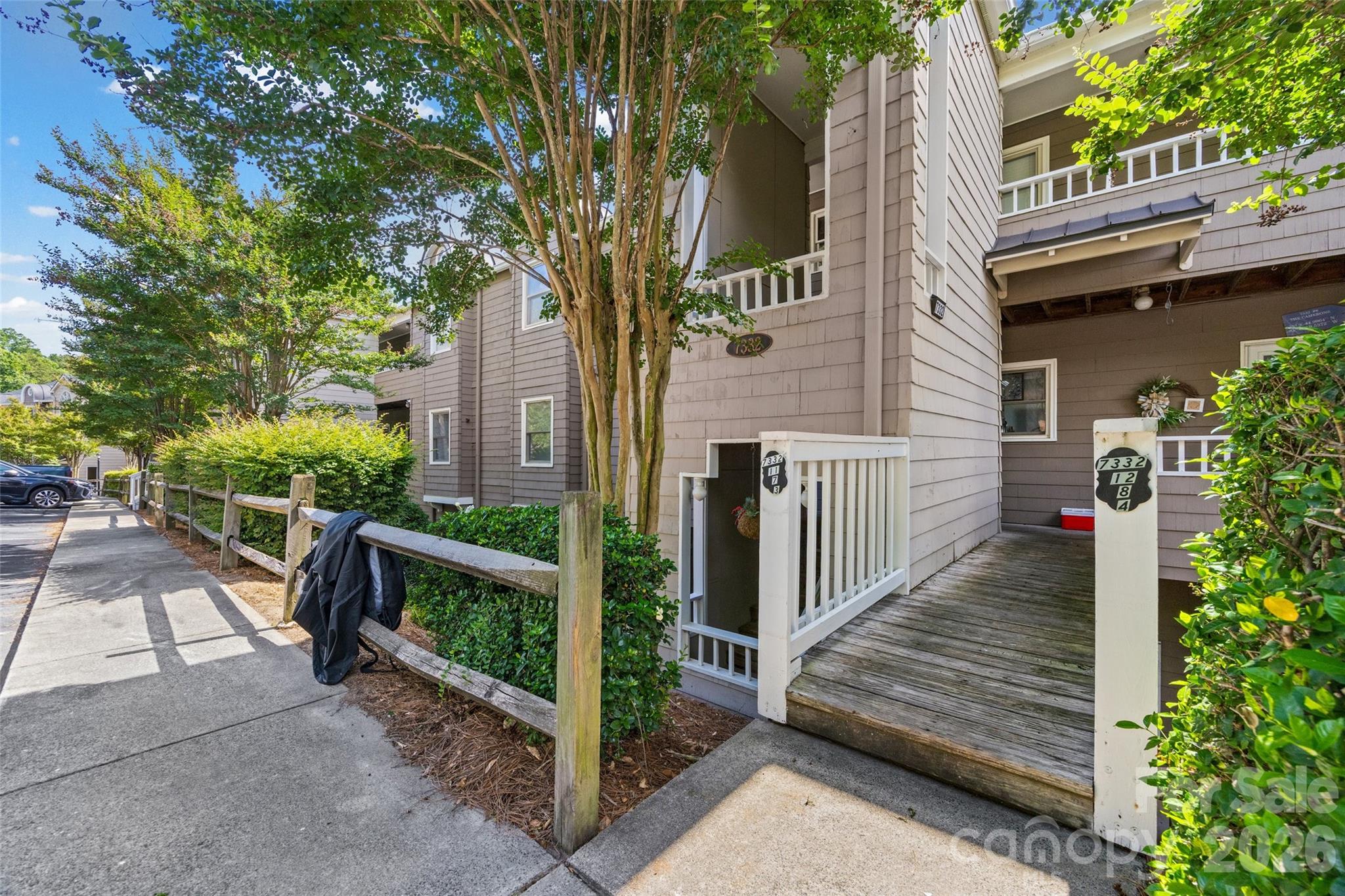 Emerald Point - Residential