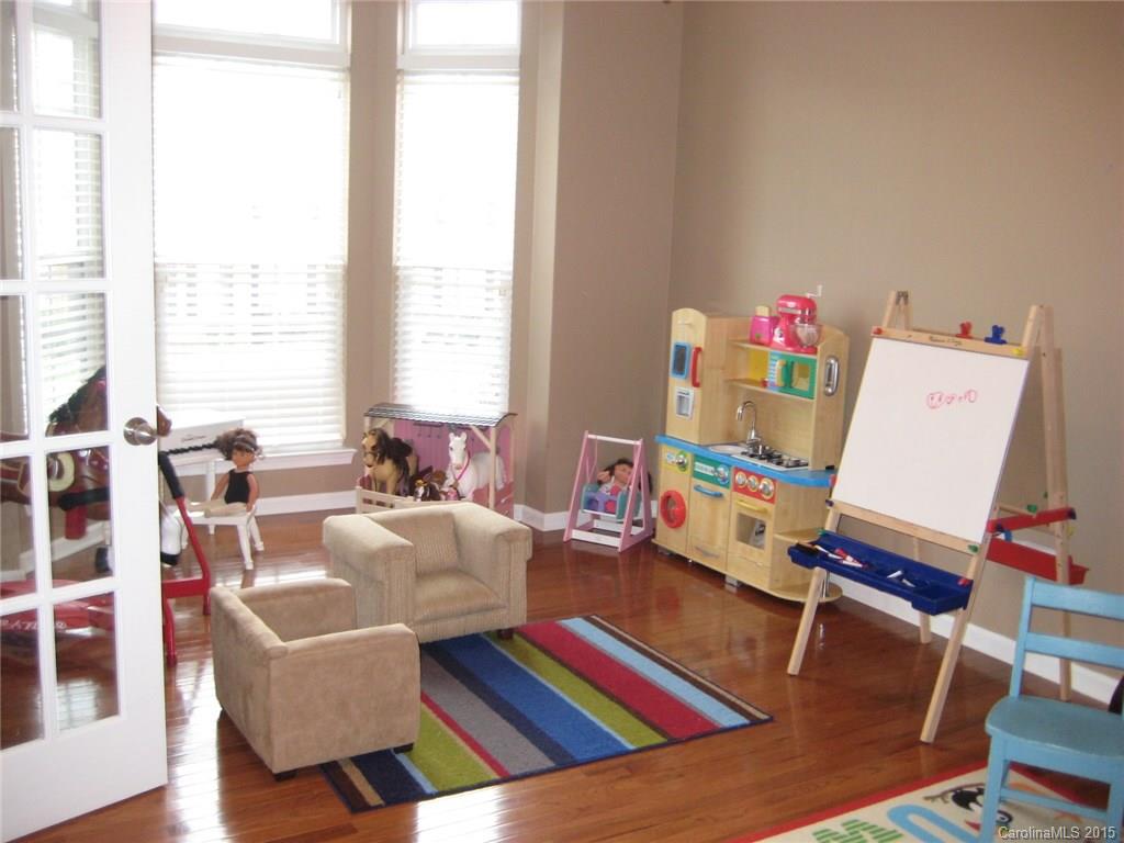 Sutton Place - Residential