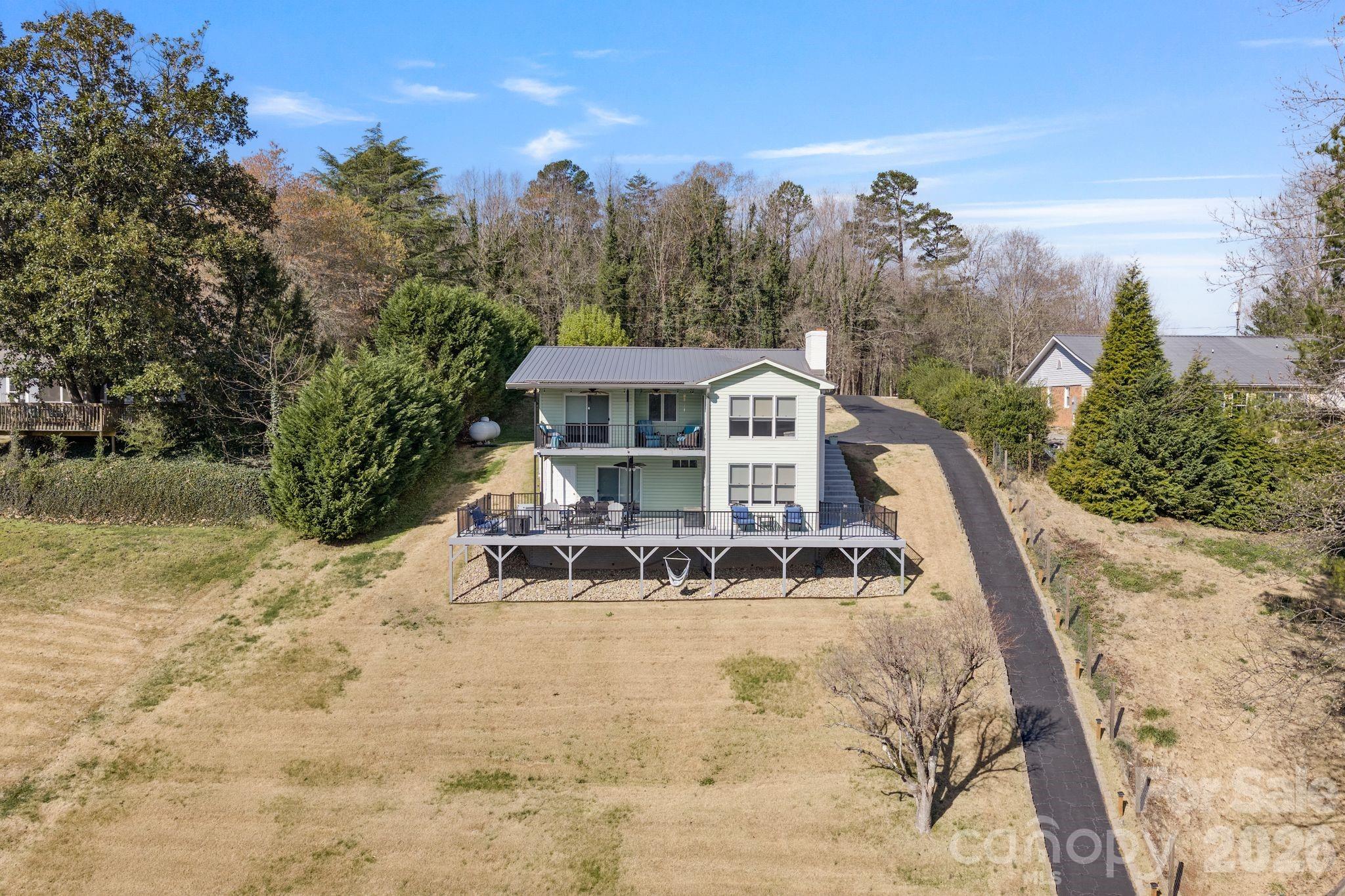 Knolls Point - Residential