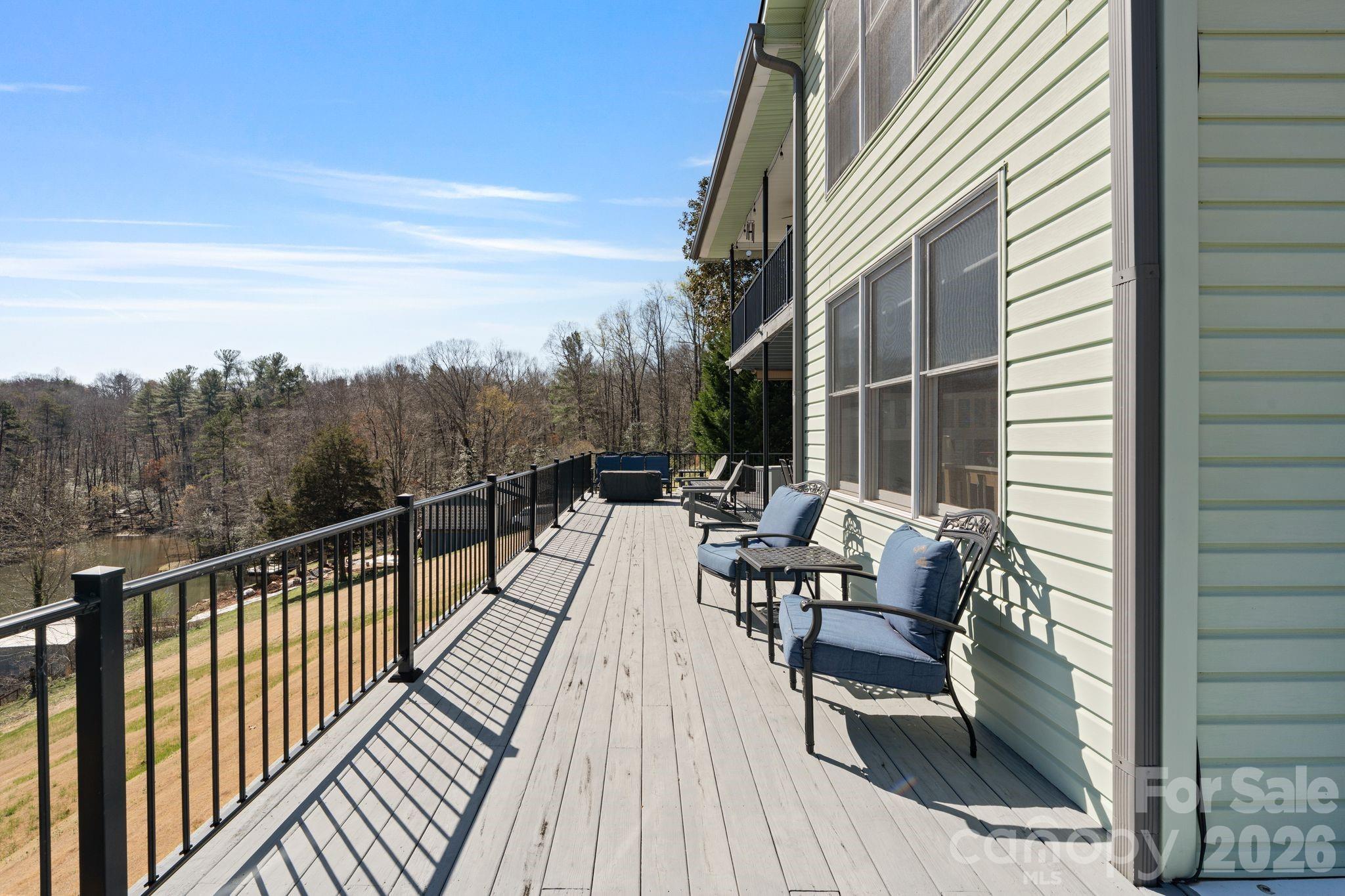 Knolls Point - Residential