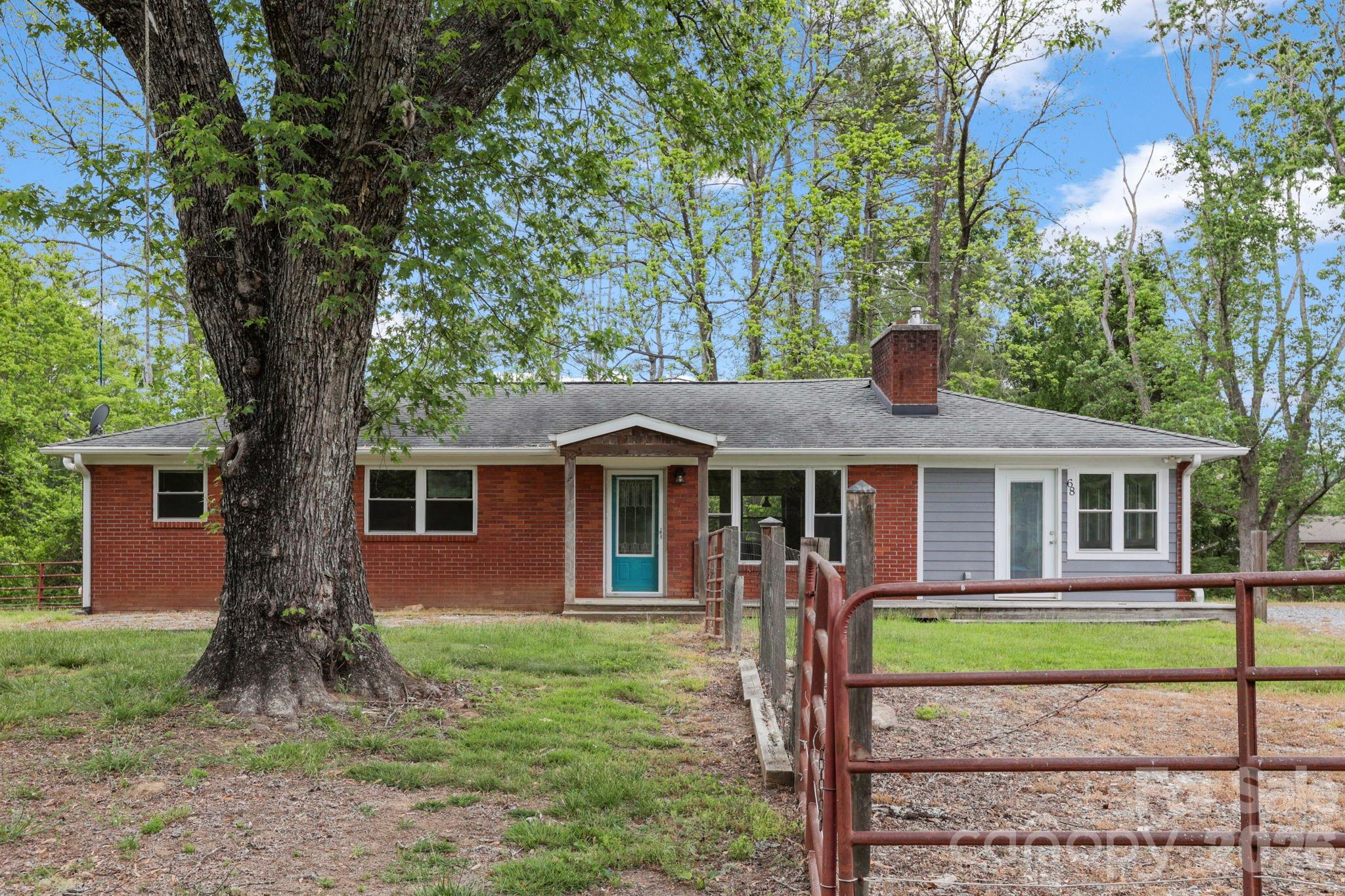 Motivated sellers! Welcome to 68 Lisam Way—your ideal one-level home on a beautiful 1-acre lot in the heart of Etowah, NC.
This charming 3-bedroom residence offers effortless living with a bright, open layout and all the comforts of a single-story design.
Perfectly located for those who love convenience and the outdoors, this property sits just minutes from French Broad River access, the soon-to-be-completed Ecusta Trail, and a variety of shopping and dining options. Whether you enjoy kayaking, biking, or simply having everyday essentials close by, this location offers the best of both worlds.
Inside, you’ll find comfortable living spaces ideal for relaxing or entertaining. Outside, the expansive 1-acre lot with a fenced in yard, provides plenty of room to garden, play, or unwind in a peaceful natural setting—while still being close to everything Etowah and Hendersonville has to offer.
If you’re seeking easy one-level living, outdoor recreation, and a welcoming community, 68 Lisam Way is the perfect place to call home.