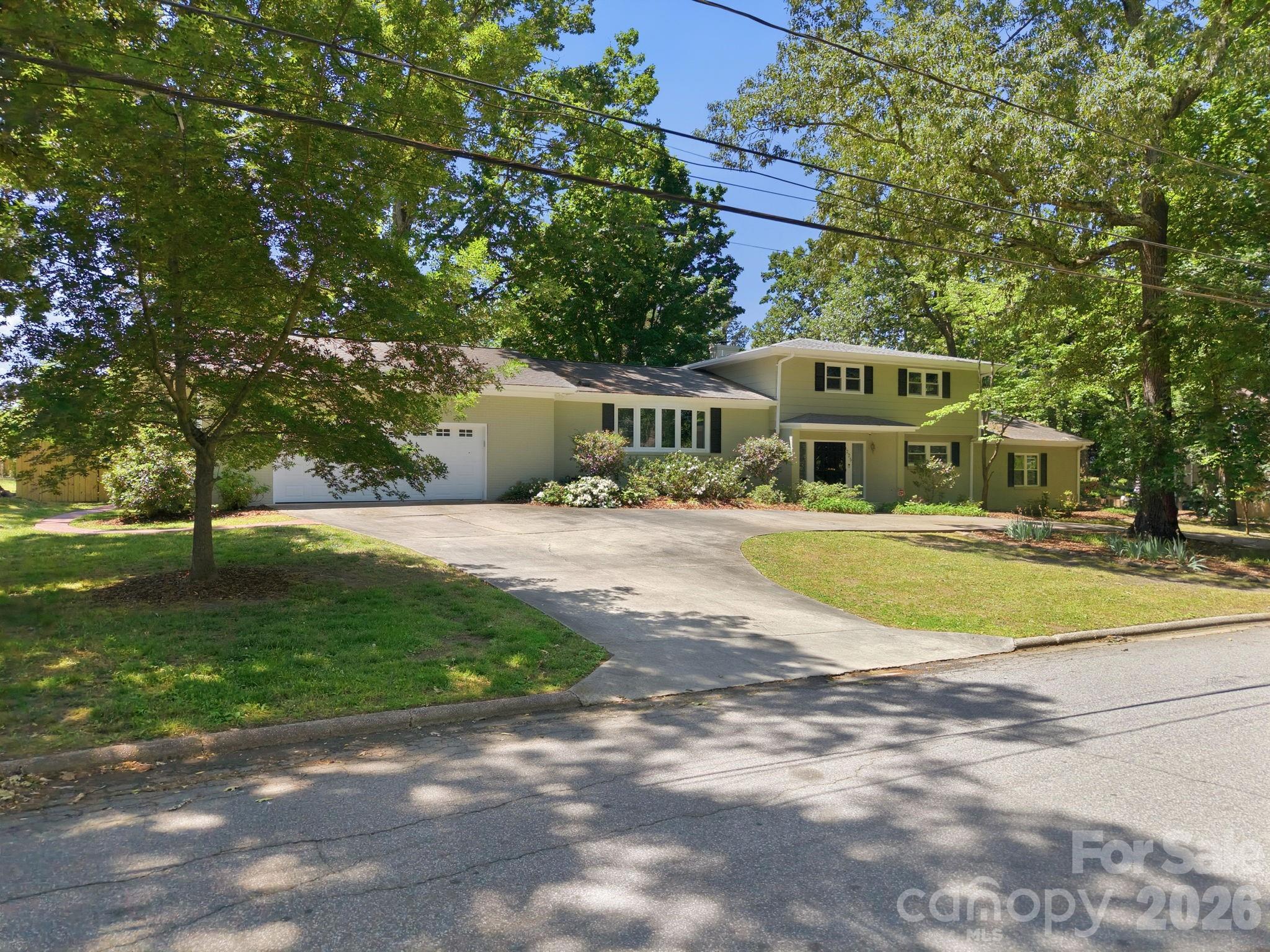Country Club - Residential
