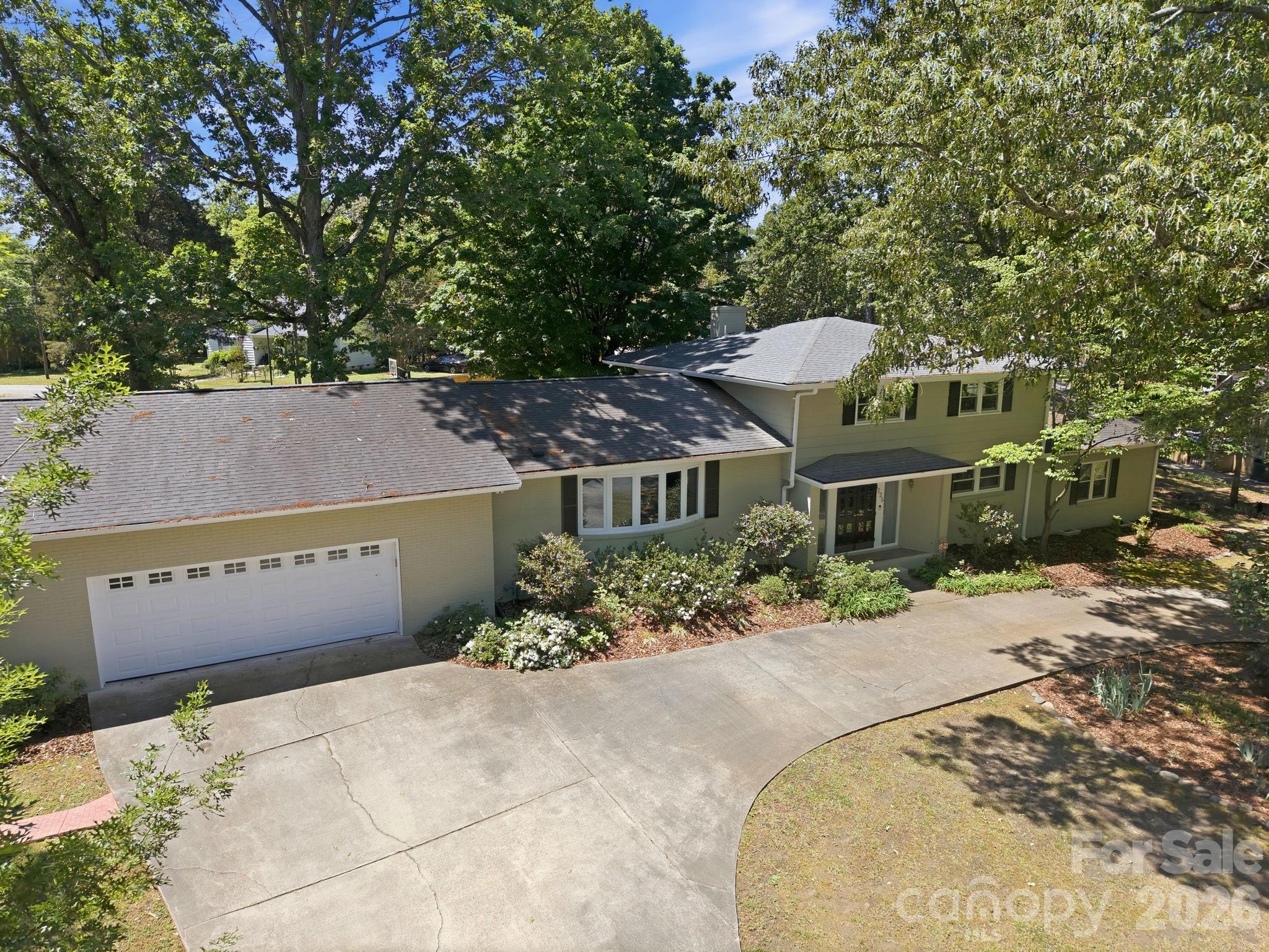 Country Club - Residential