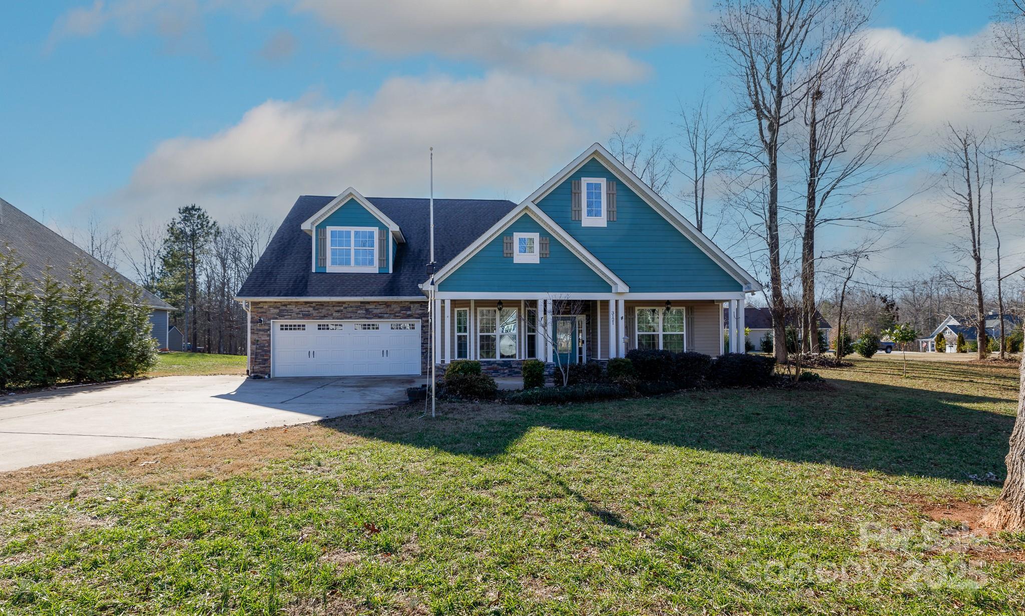 HUGE house on one acre lot in EXCELLENT location of York!! Must see to fully appreciate. No HOA, no city taxes!
Come see this beautiful HUGE 4 bedroom, 3 bath home in the highly desirable Glenmoor neighborhood in York. This house has breakfast, dining, living area, and a theater room!! The primary bedroom has a tub and extra-large walk-in shower. The theater room, office, and spare room upstairs offers privacy and it's on luxury separate from the first floor.  The back yard is fenced and covered back porch is excellent for entertaining, with a door off the primary bedroom. Open kitchen with granite counter tops, stainless steel appliances, pantry, and farmhouse sink. 
This house is a truly MUST see!!!