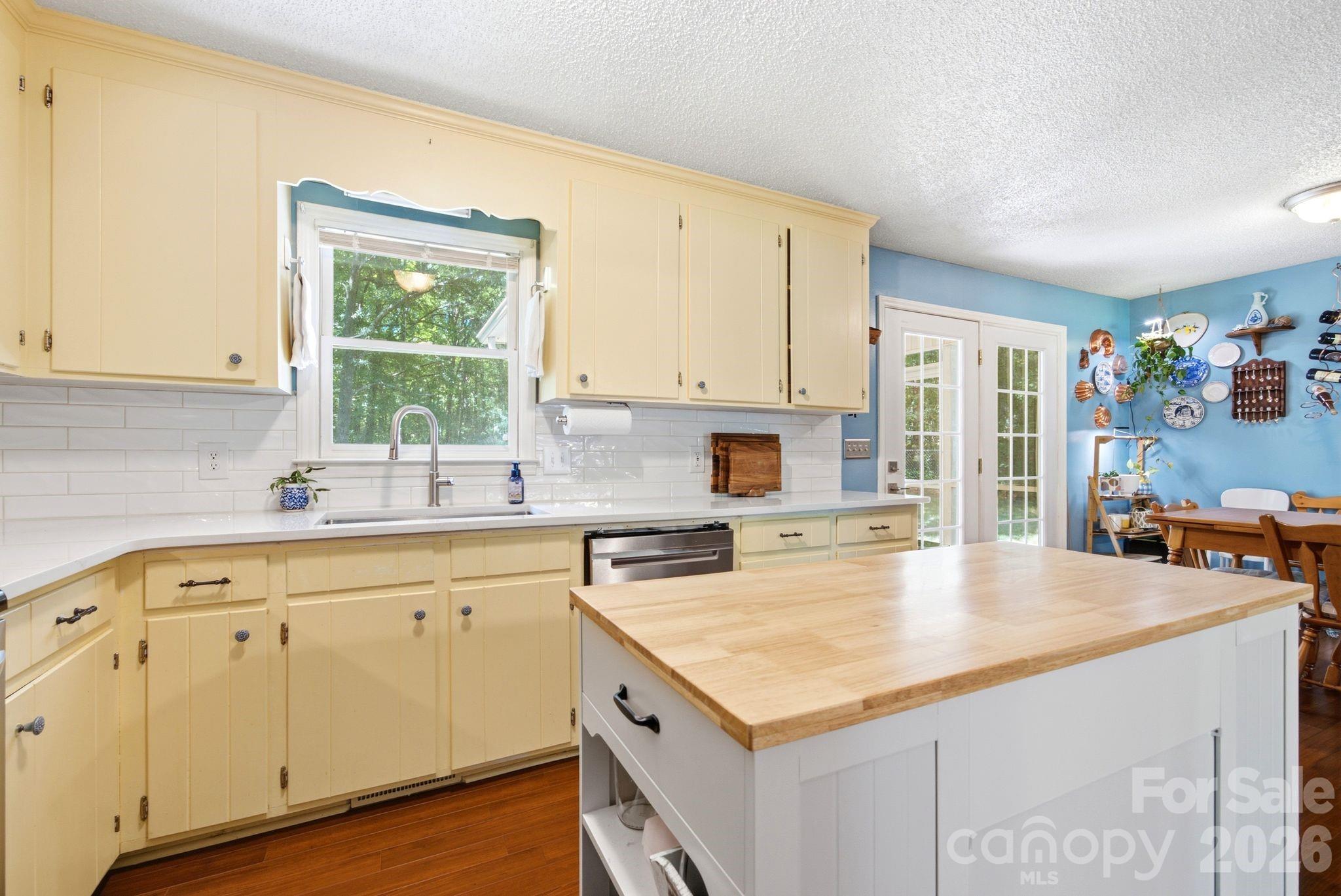 Cross Ridge Acres - Residential