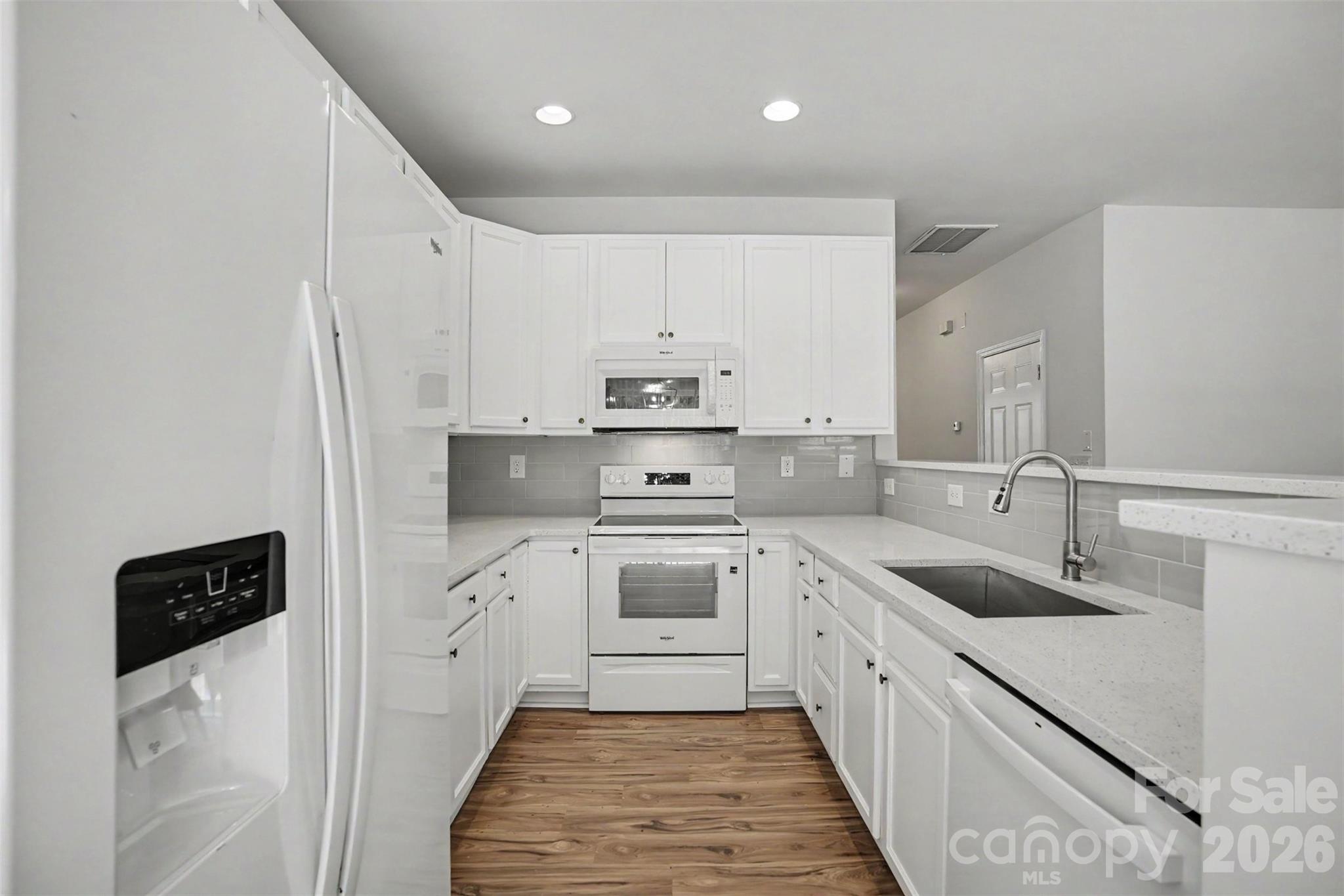 Cascades at River Crossing - Residential
