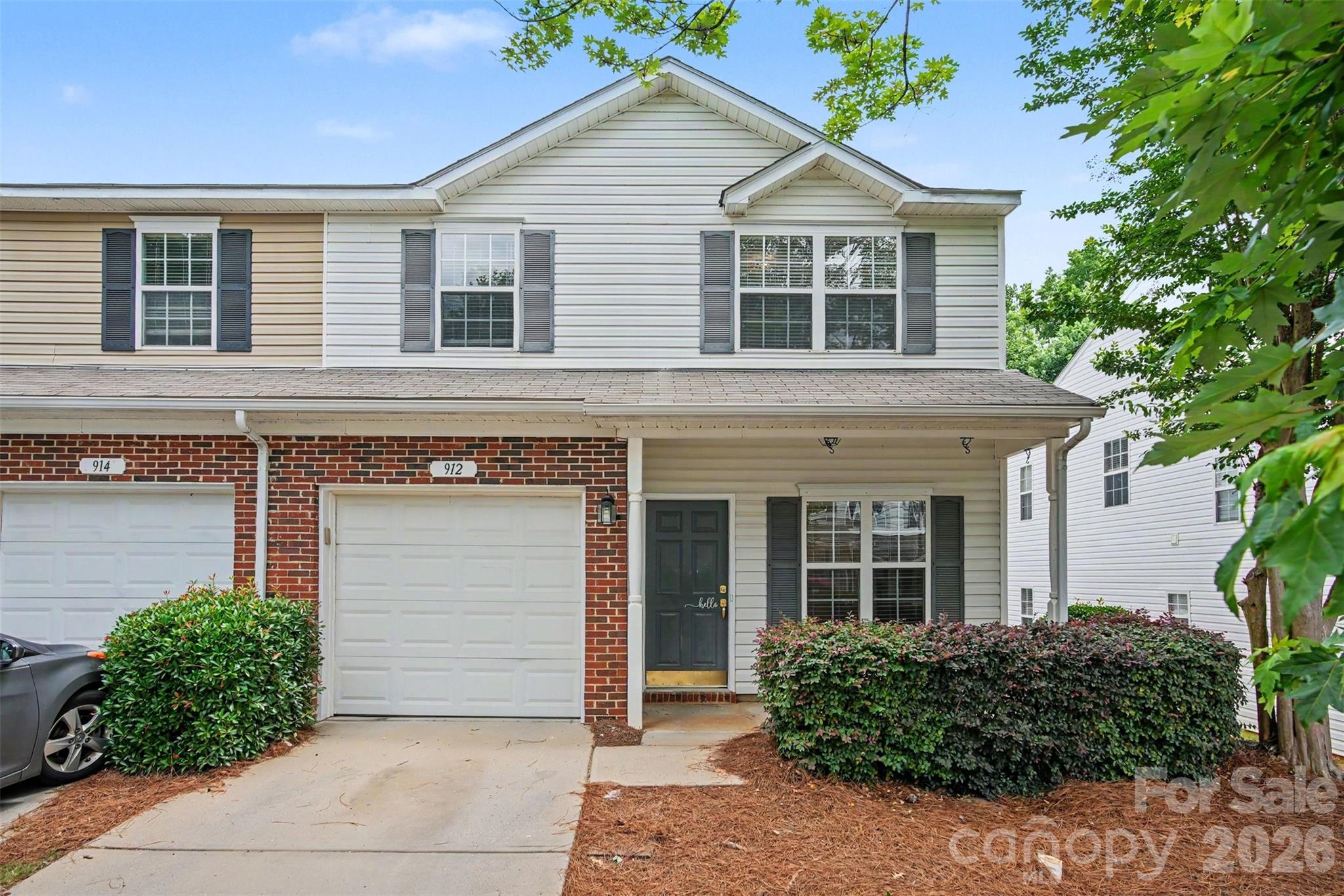 Cascades at River Crossing - Residential