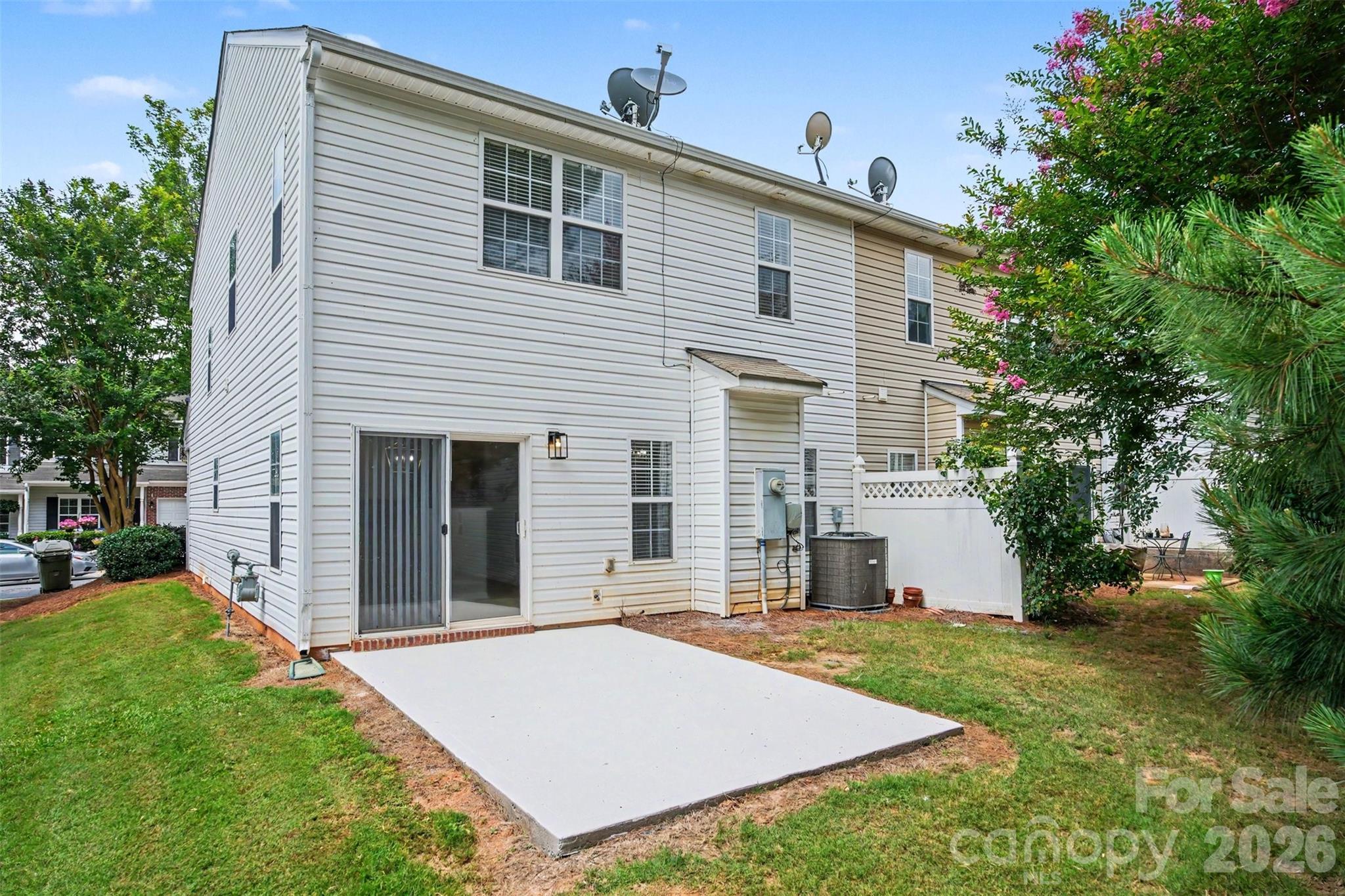 Cascades at River Crossing - Residential