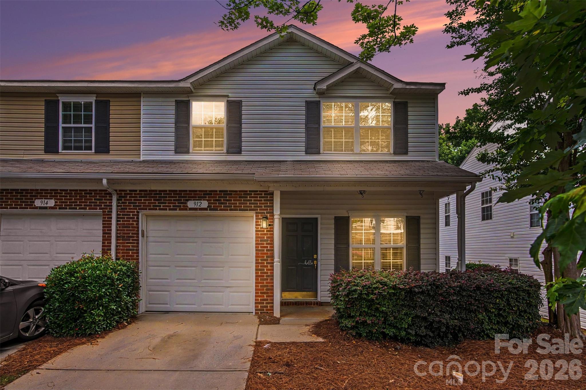 Cascades at River Crossing - Residential