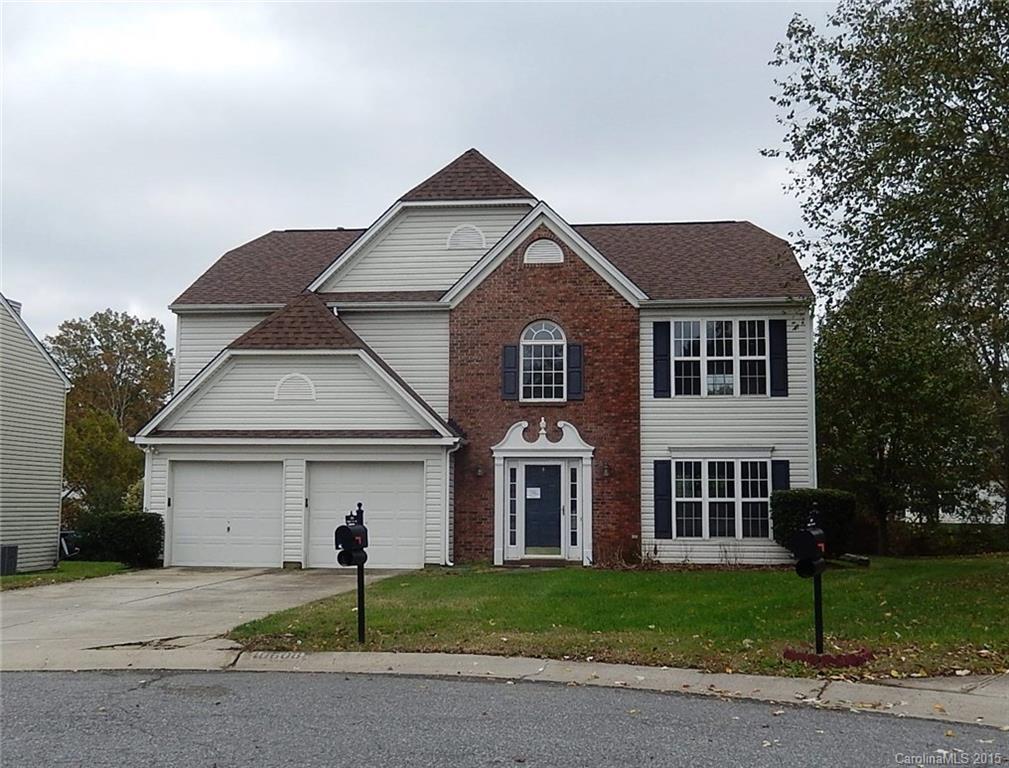 Move-in ready, with brand new neutral carpet and paint, and new flooring in kitchen.  Gorgeous wood floors in the entryway, living room, and dining room.  The whole house has been spruced up and is ready for its new owners!  Seller will pay up to $500 for owner-occupant buyer's choice of home warranty.  School assignments per GIS.  Sold AS IS.  MULTIPLE OFFERS RECEIVED.  HIGHEST AND BEST + SELLER'S MULTIPLE OFFER FORM DUE BY 8:00 AM 12/24/2015
