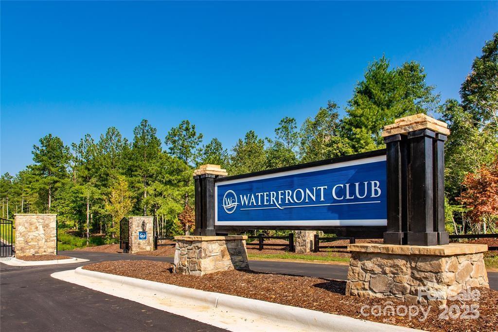 The Waterfront Club - Land