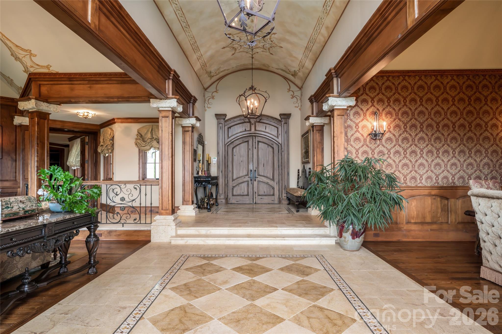 Reynolds Mountain - Residential