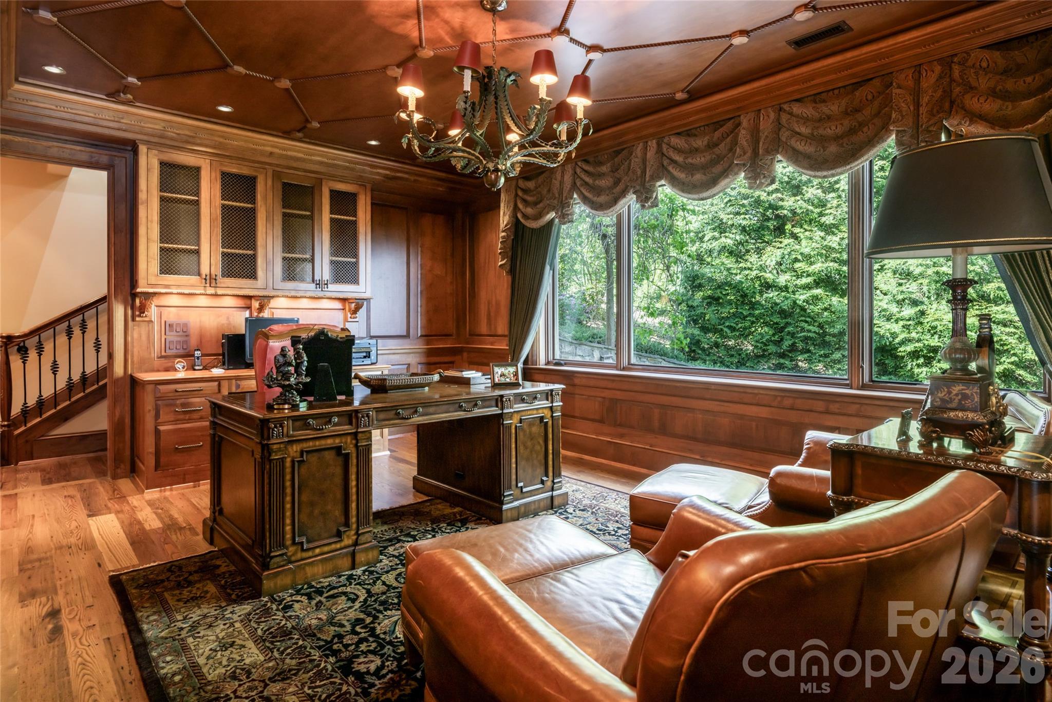 Reynolds Mountain - Residential
