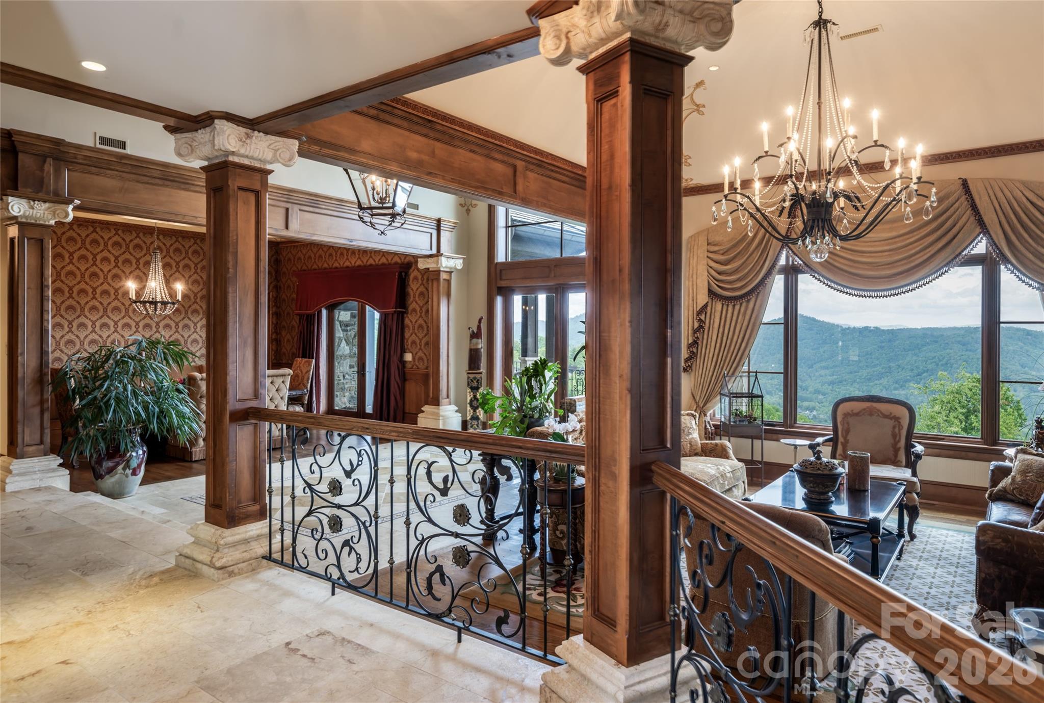 Reynolds Mountain - Residential