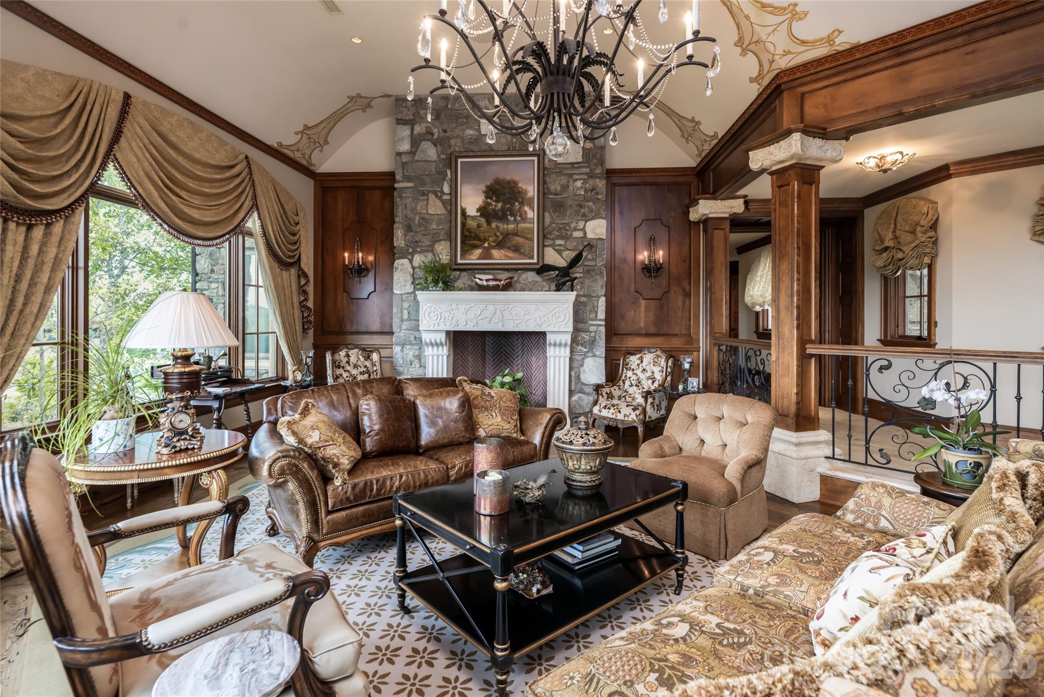 Reynolds Mountain - Residential