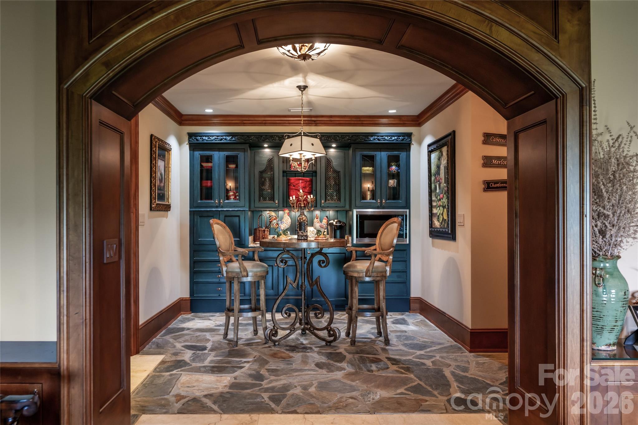 Reynolds Mountain - Residential