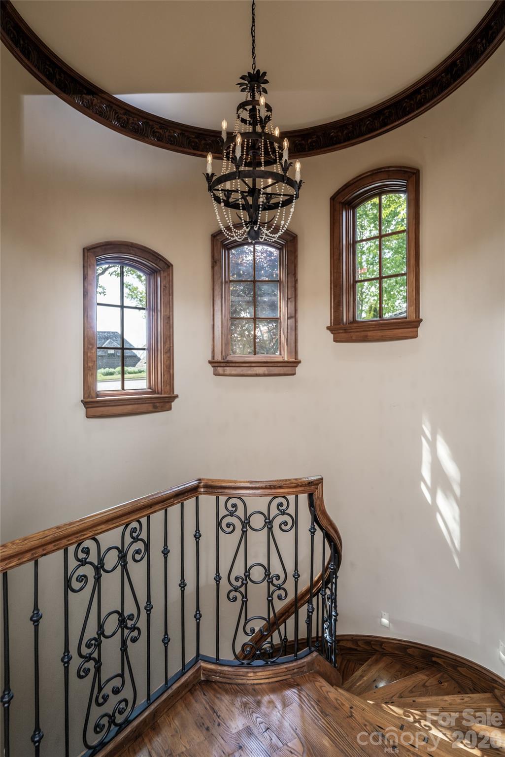Reynolds Mountain - Residential