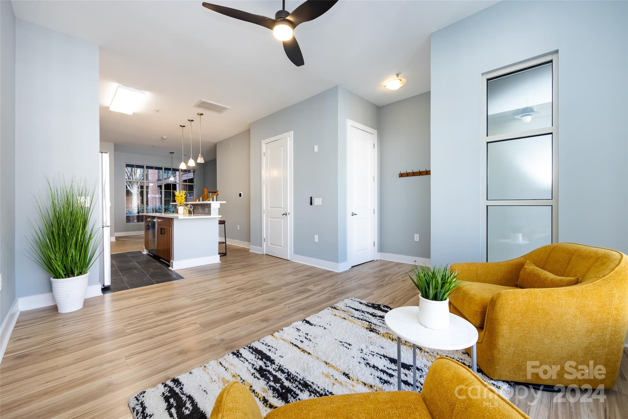 First Row Condominium - Residential