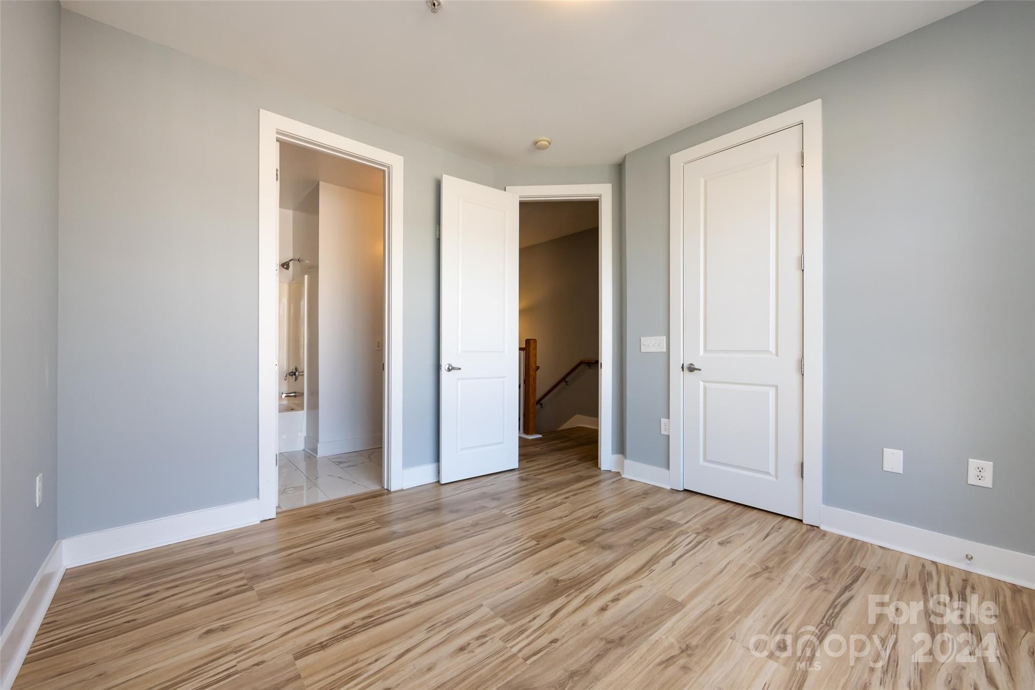 First Row Condominium - Residential