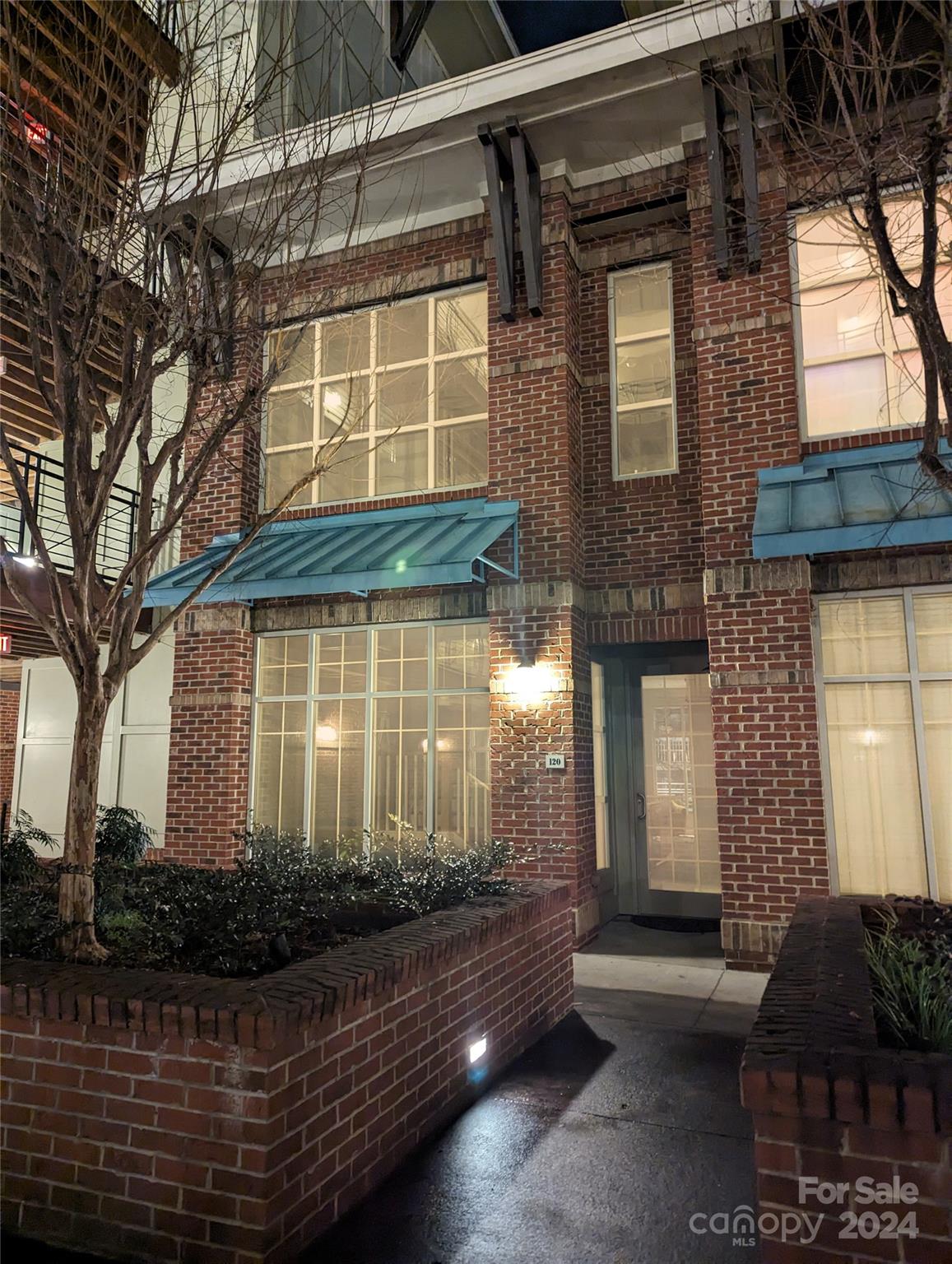First Row Condominium - Residential