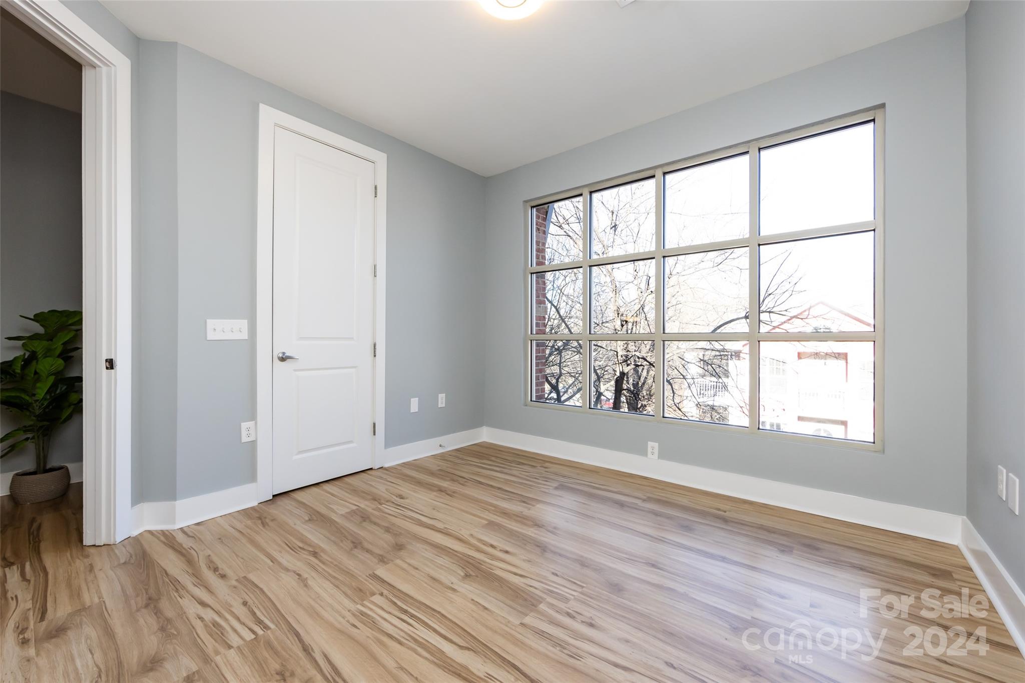 First Row Condominium - Residential
