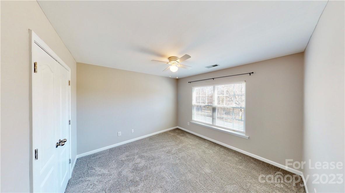 Stowe Pointe - Residential Lease
