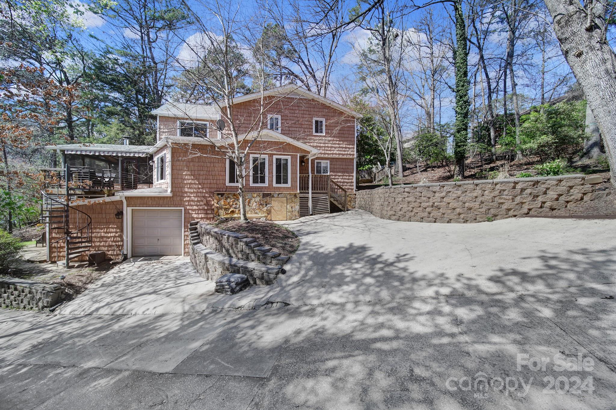 Tega Cay - Residential