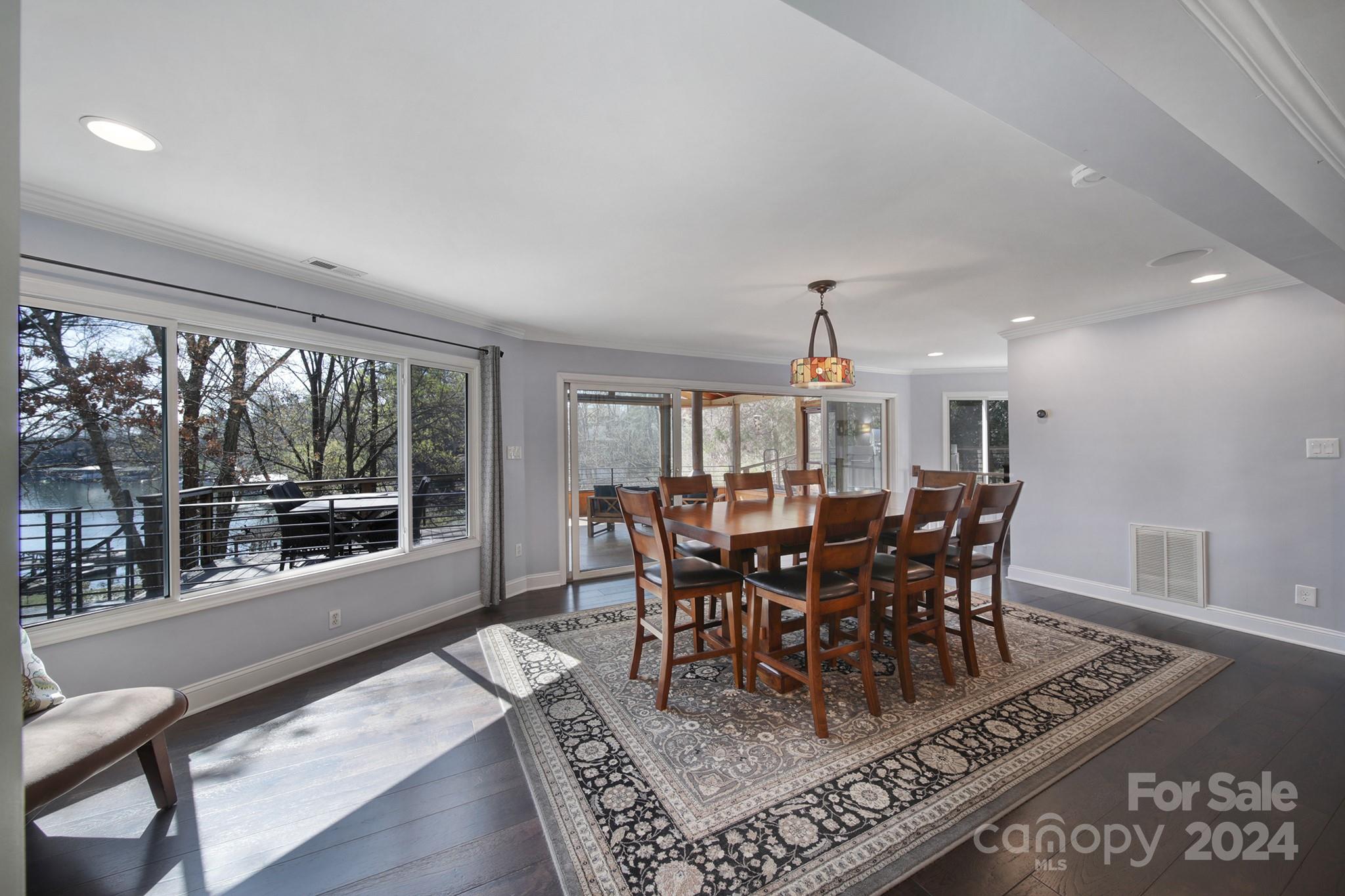 Tega Cay - Residential