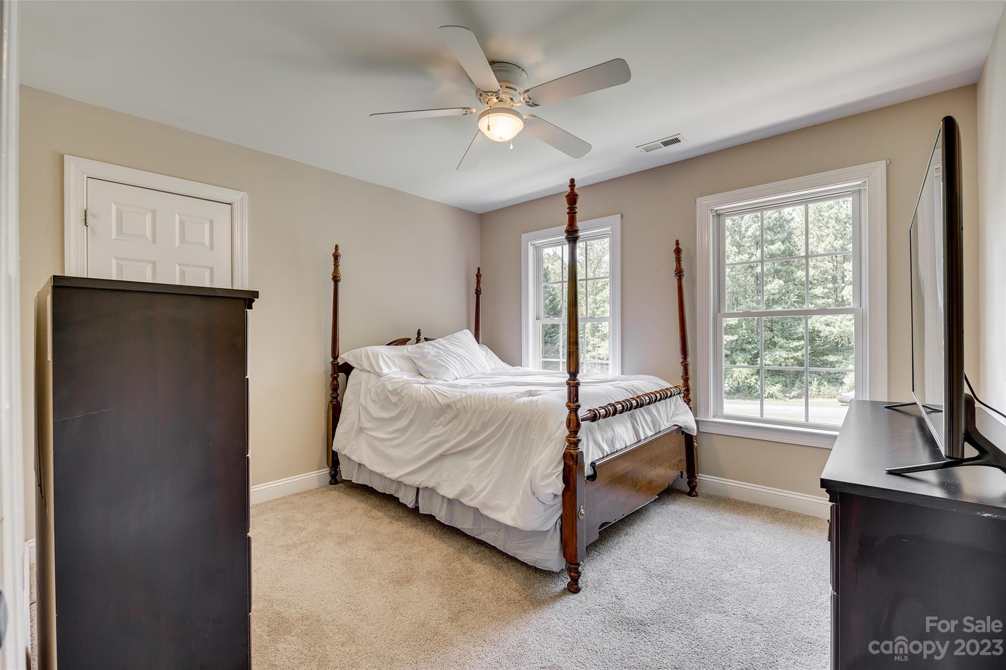 The Lakes At Derby Downs - Residential
